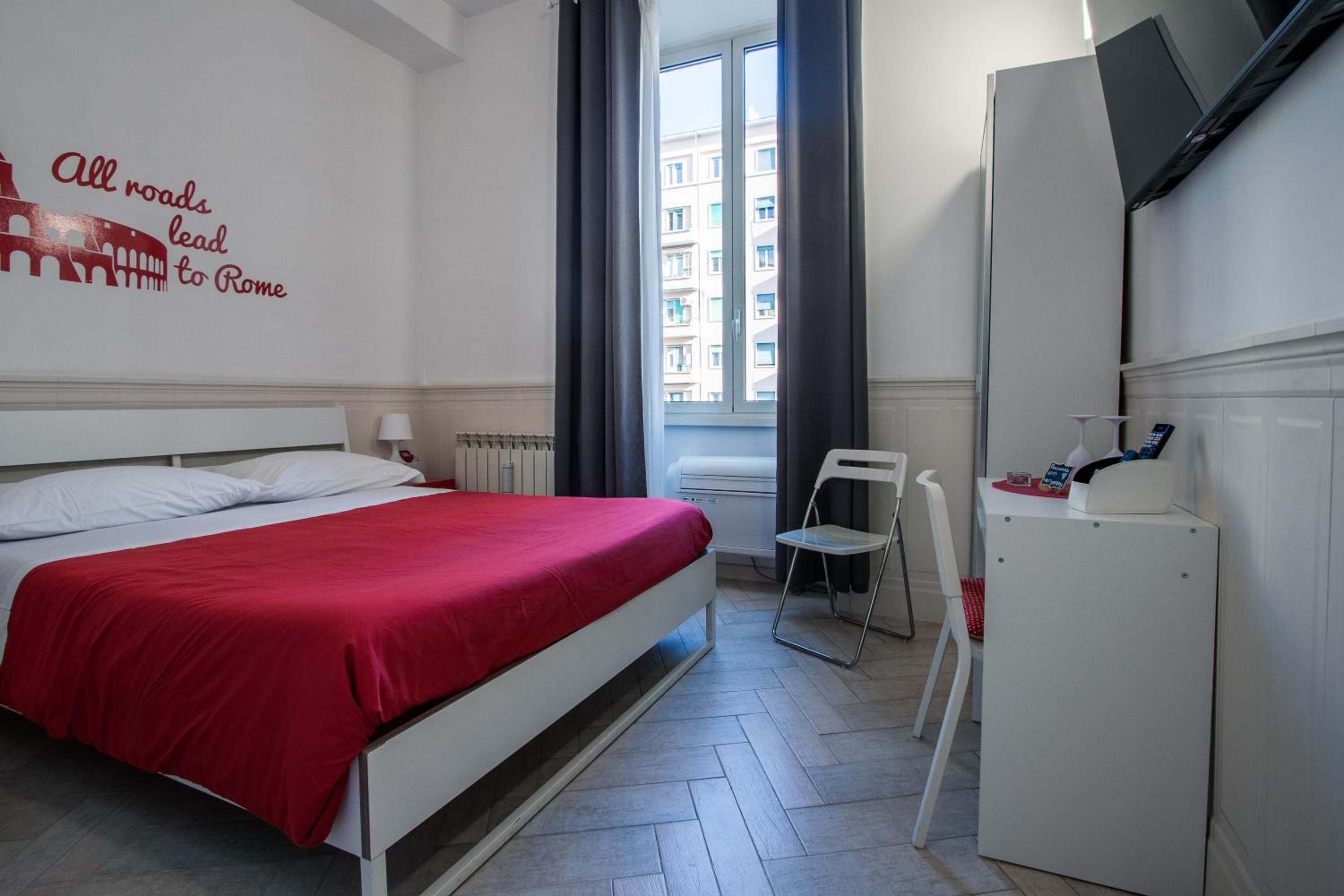 Deluxe Double Room photo 3