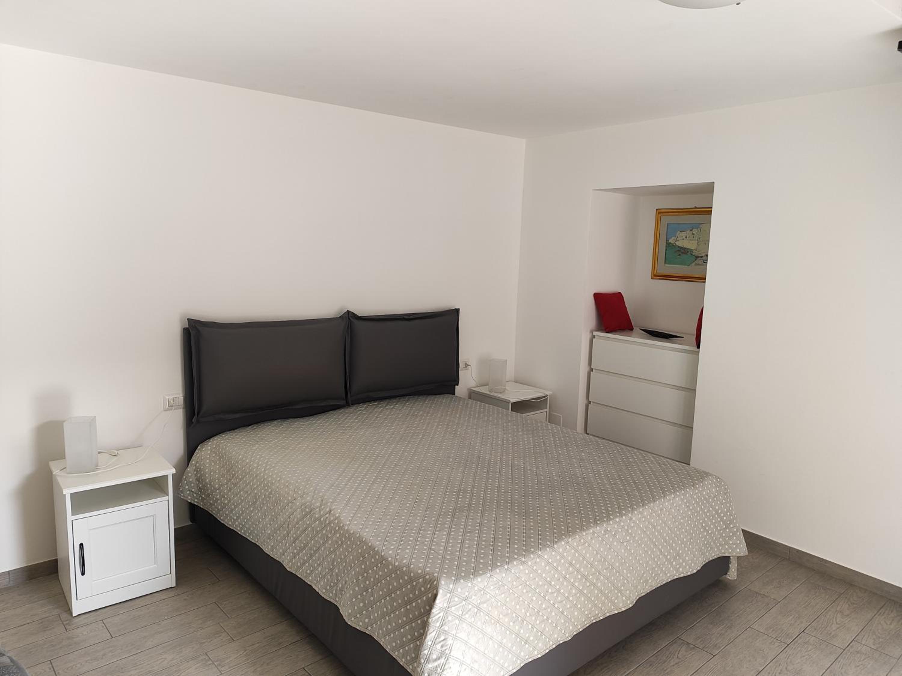 One-Bedroom House