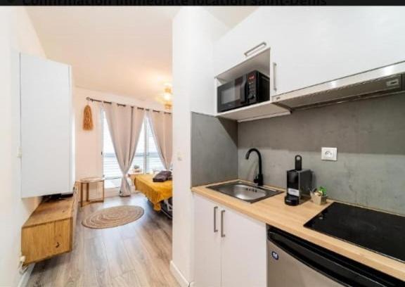 One-Bedroom Apartment photo 2
