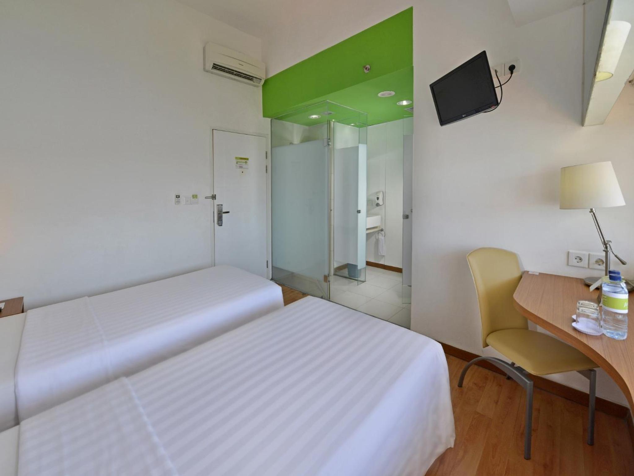 Superior Twin Room photo 3