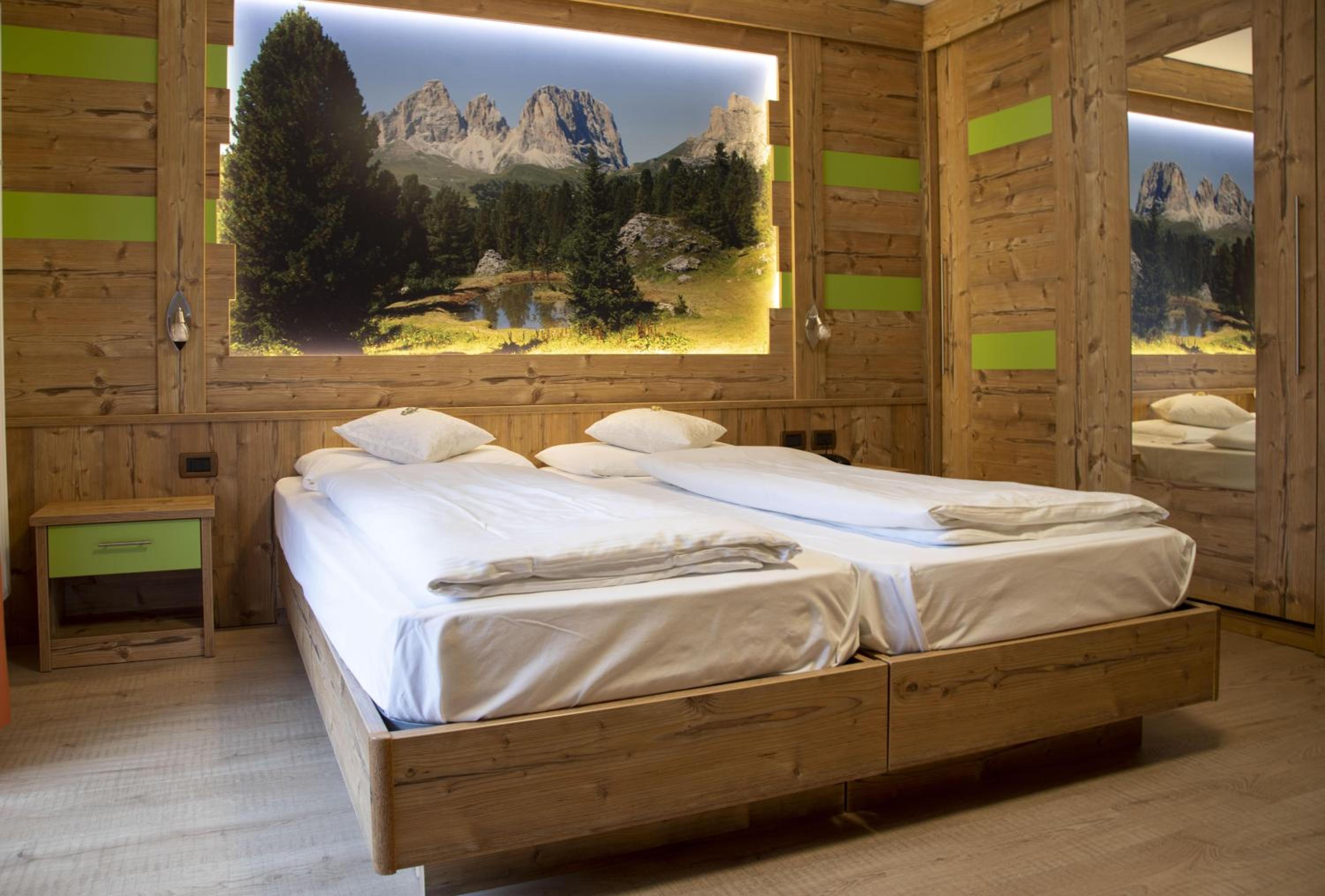 Deluxe Quadruple Room