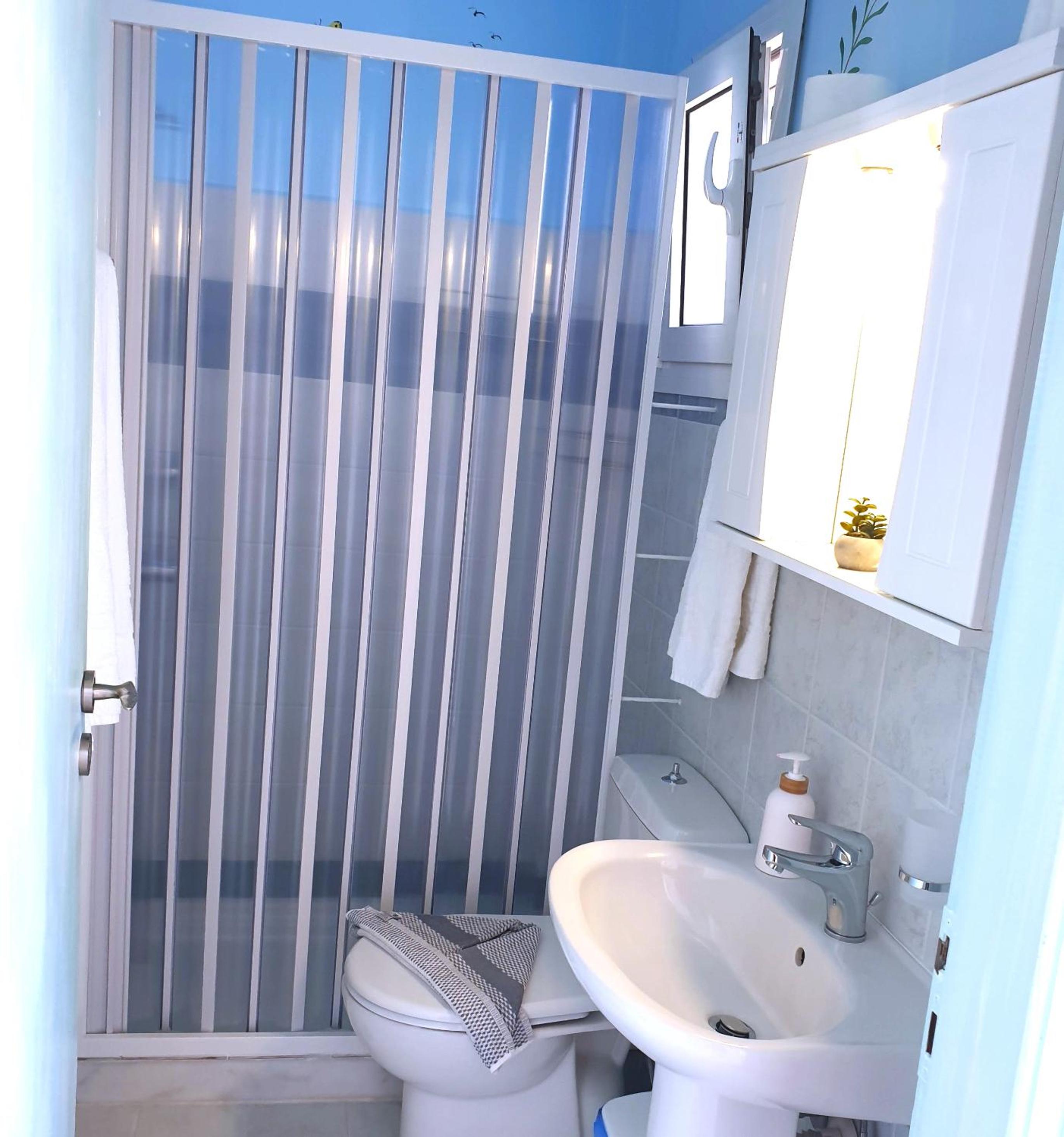 Standard Double or Twin Room with Sea View photo 3