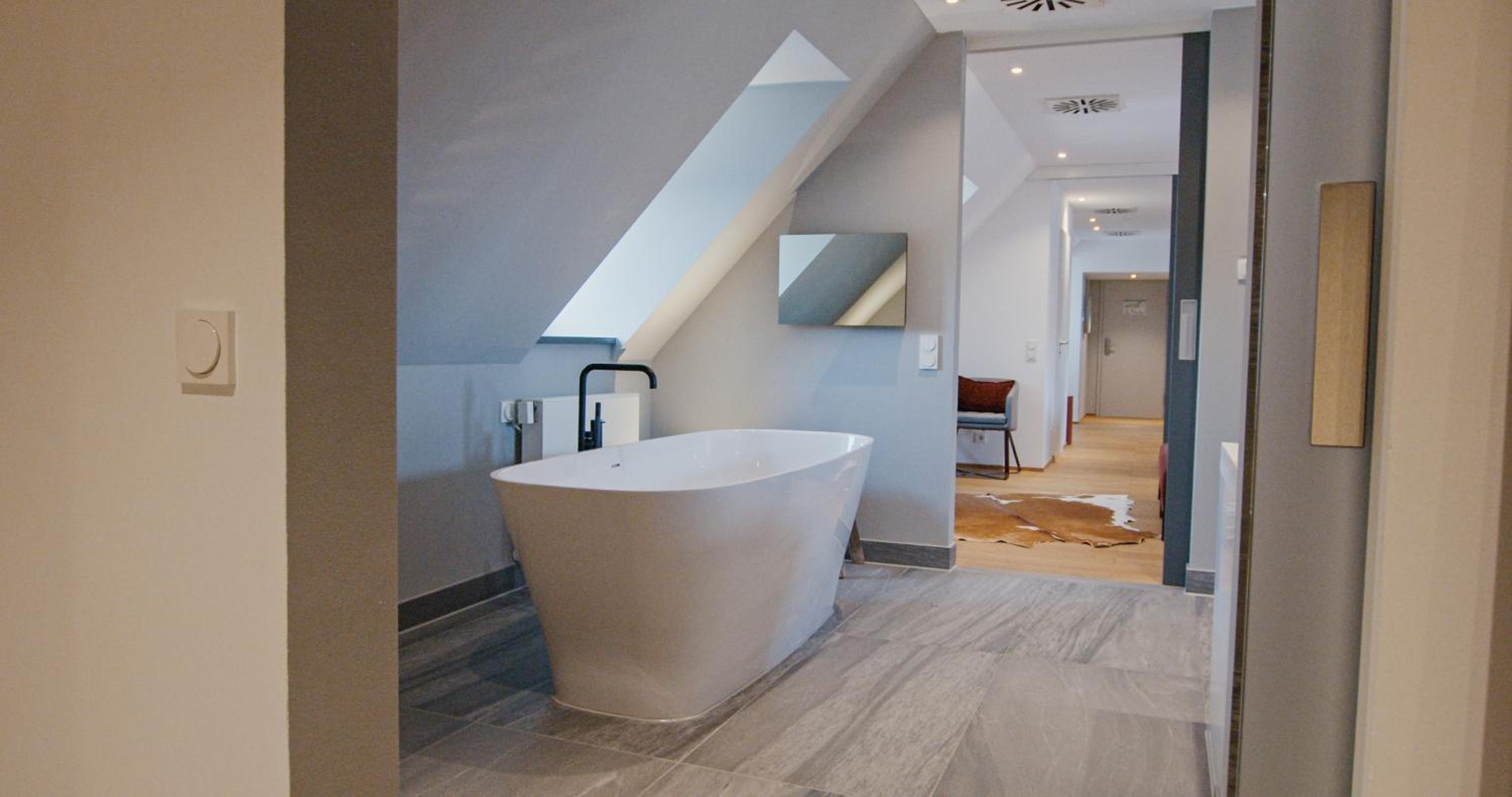 Suite 500 - Photo 9