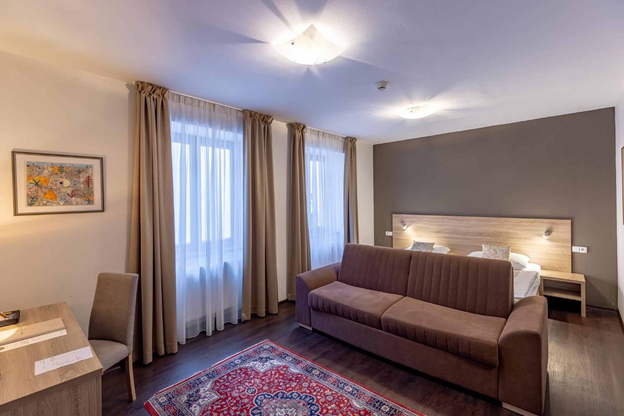 Triple Room - Photo 17