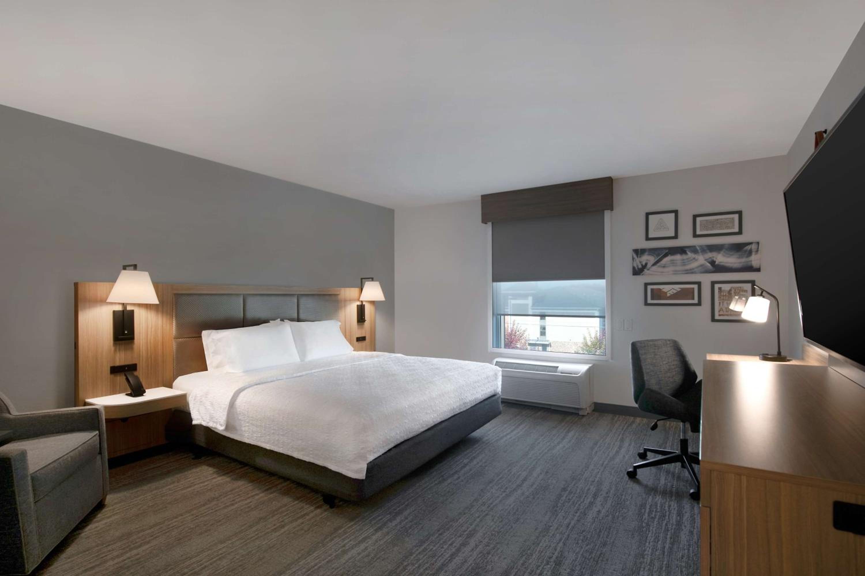 King Room - Mobility Access/Non-Smoking - Photo 2