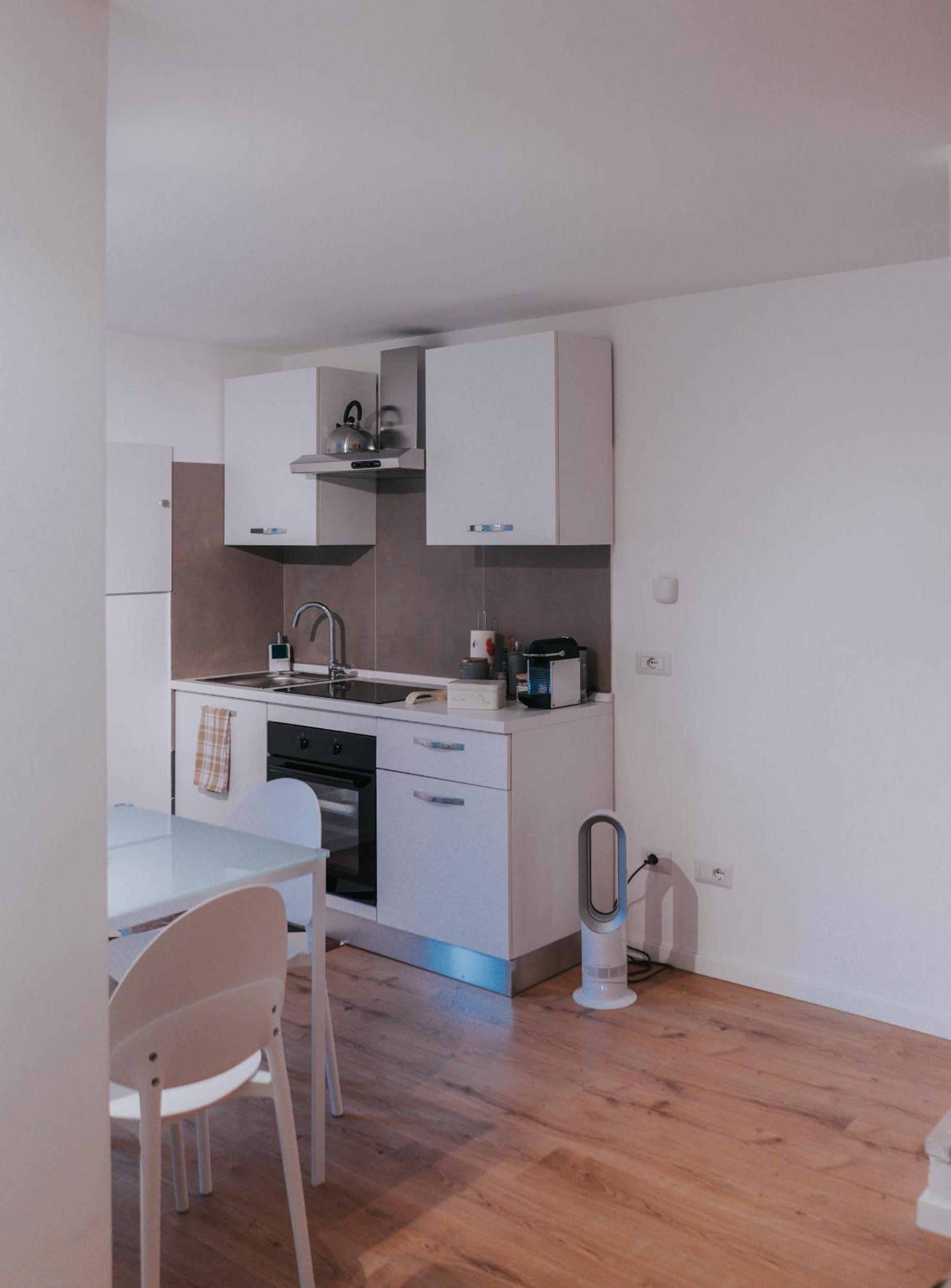 One-Bedroom Apartment photo 2