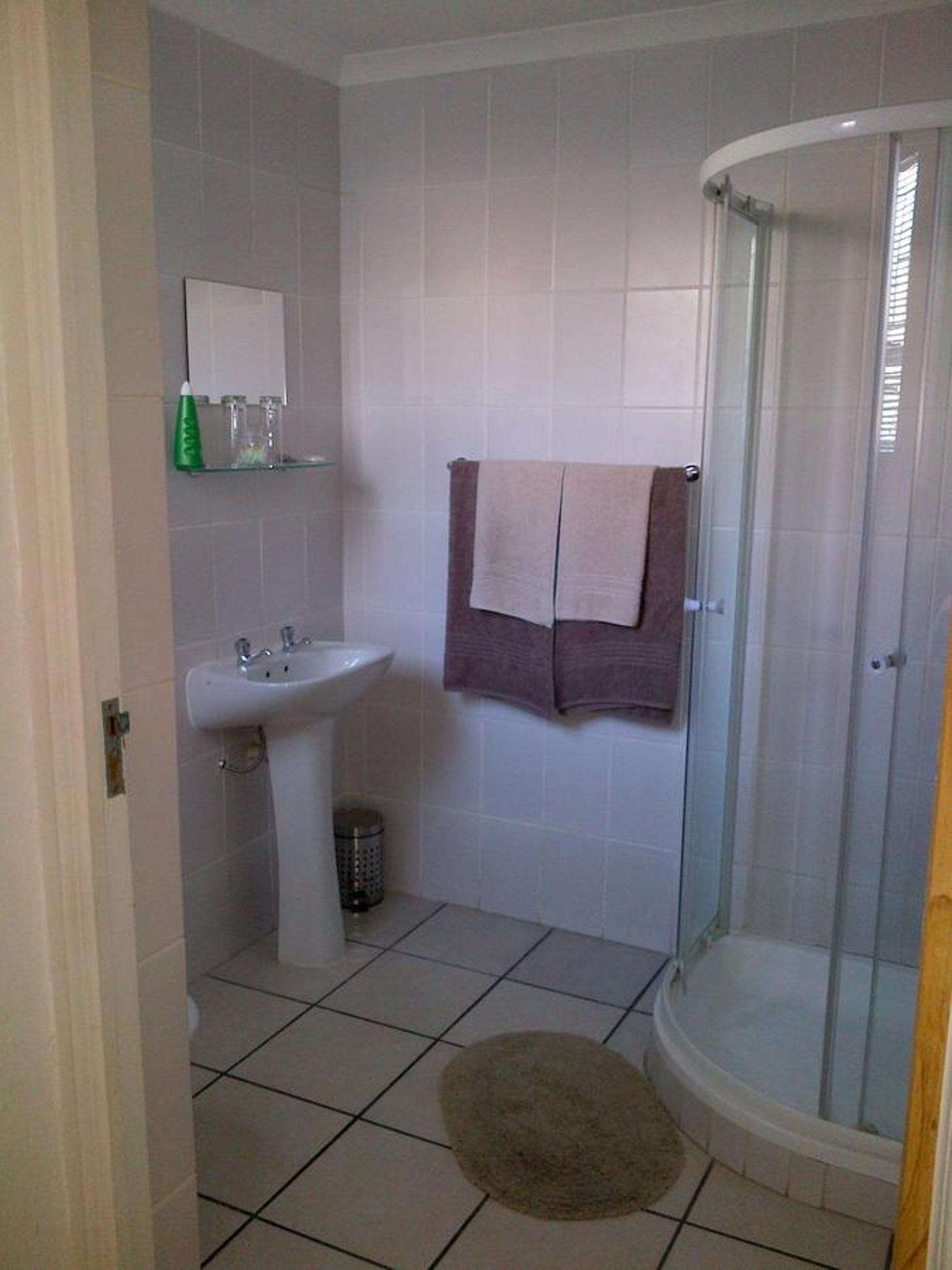 Family Room - Photo 4
