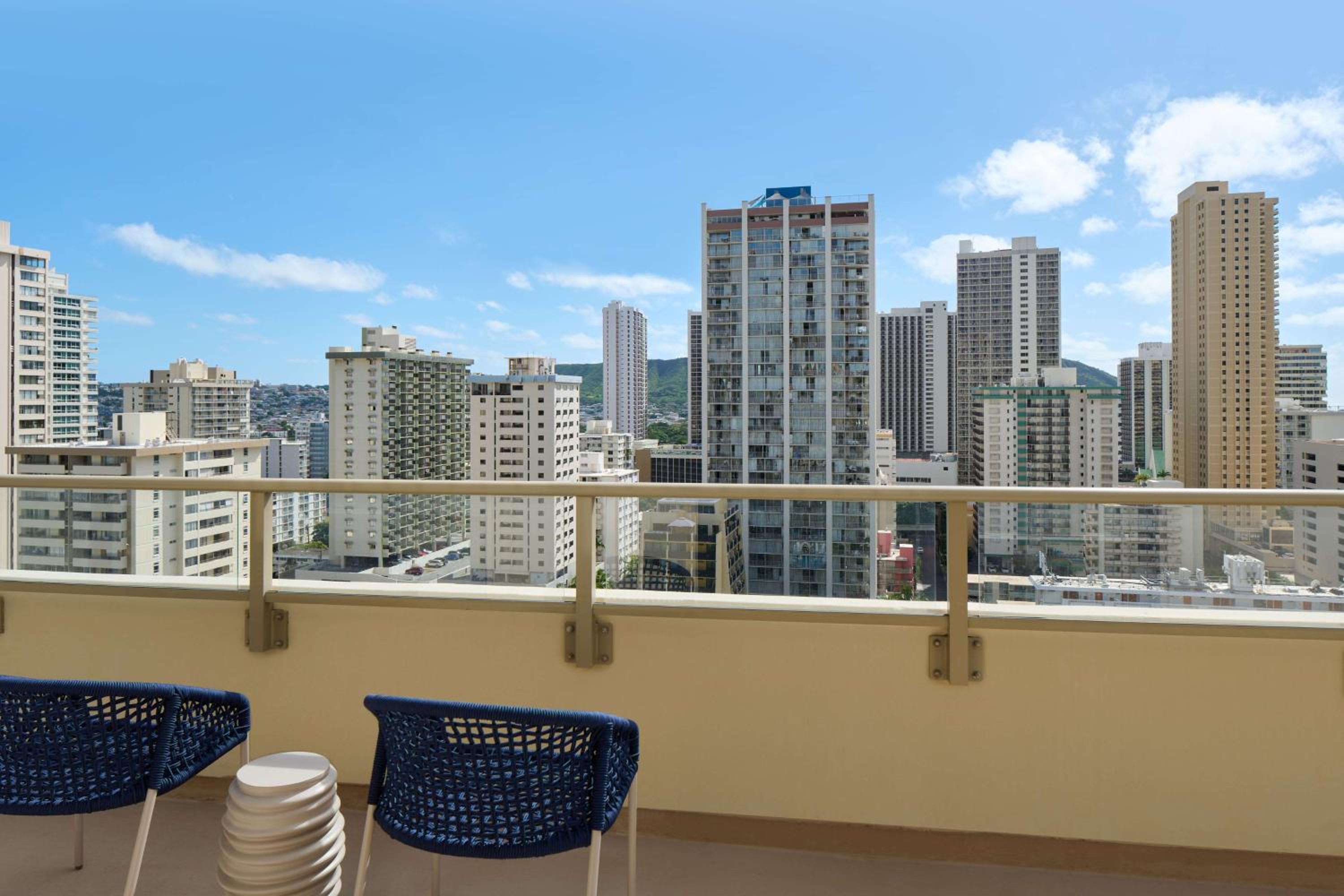 1 Bedroom Suite Partial Ocean View  - Photo 6