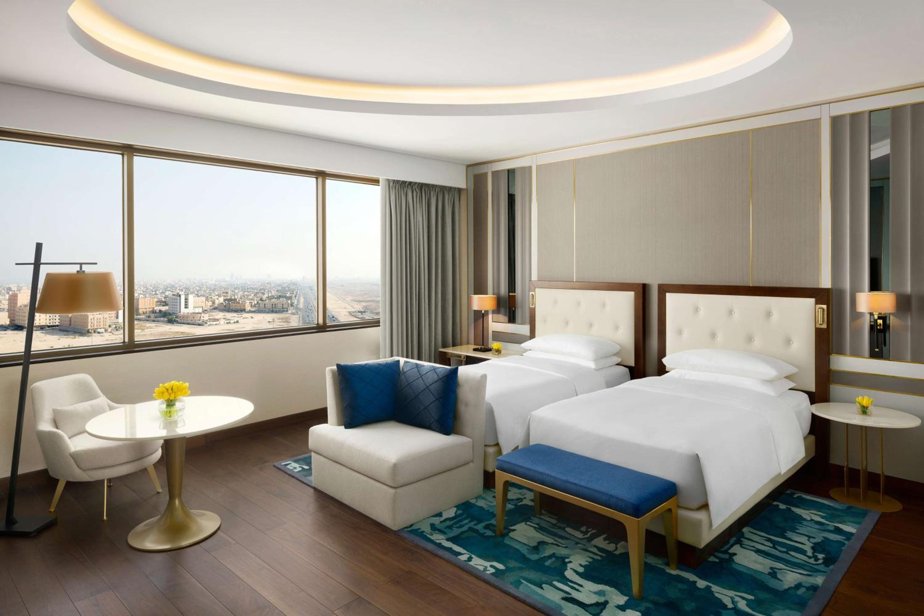 Twin Room with City View - Photo 1