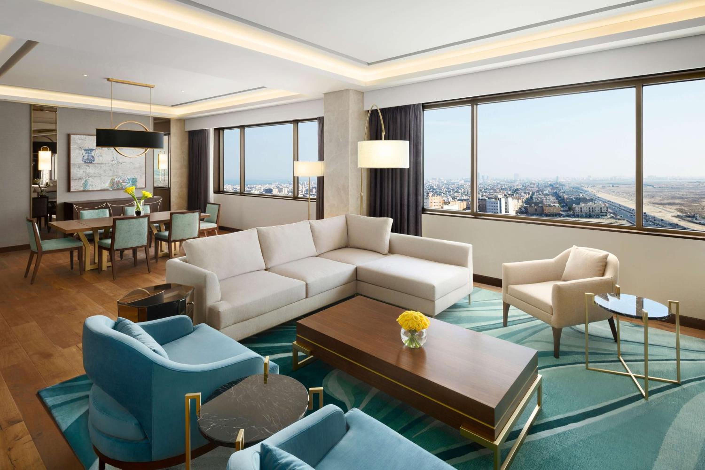 Diplomat Suite - Photo 1