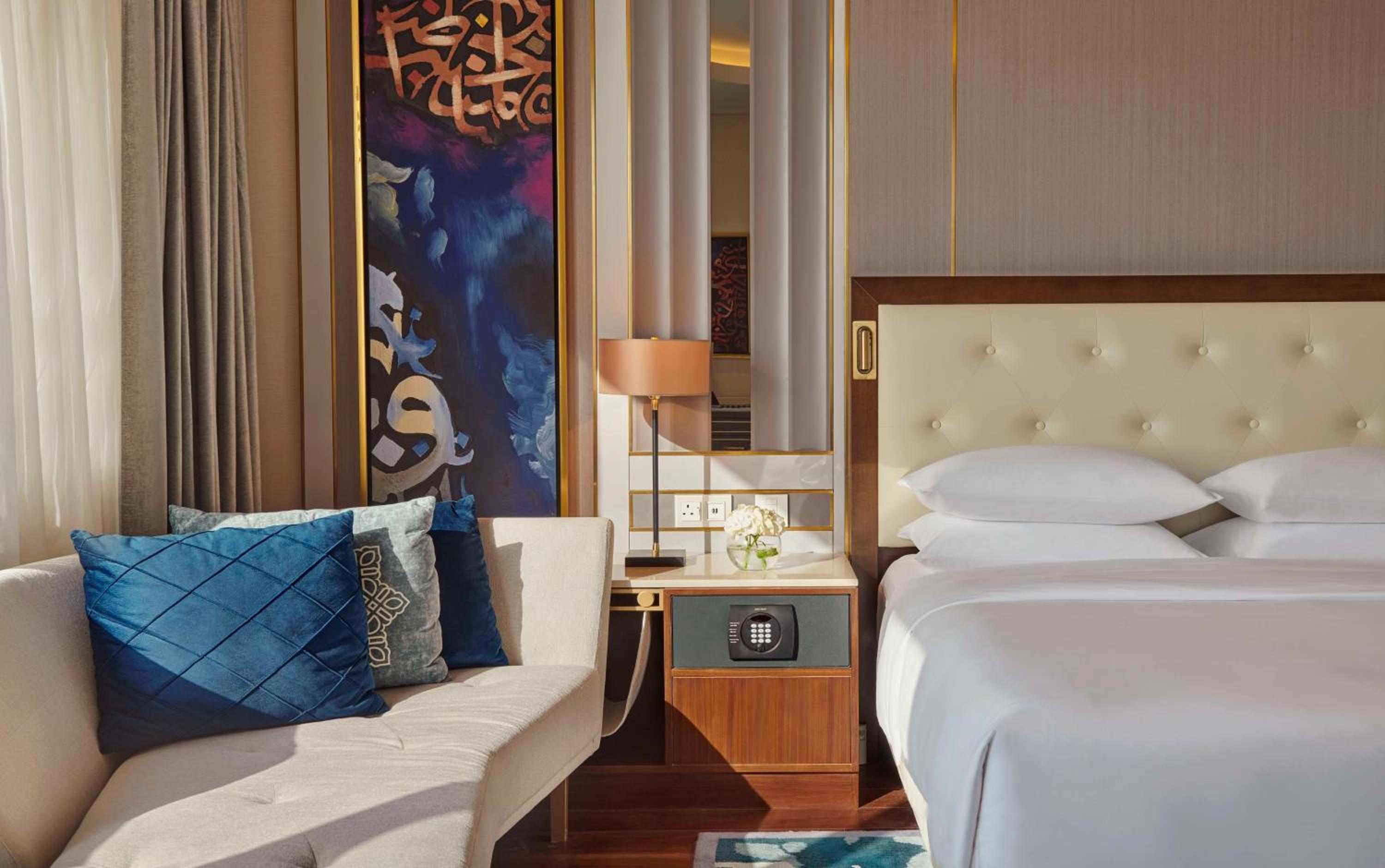 King Room - Club Access - Photo 7