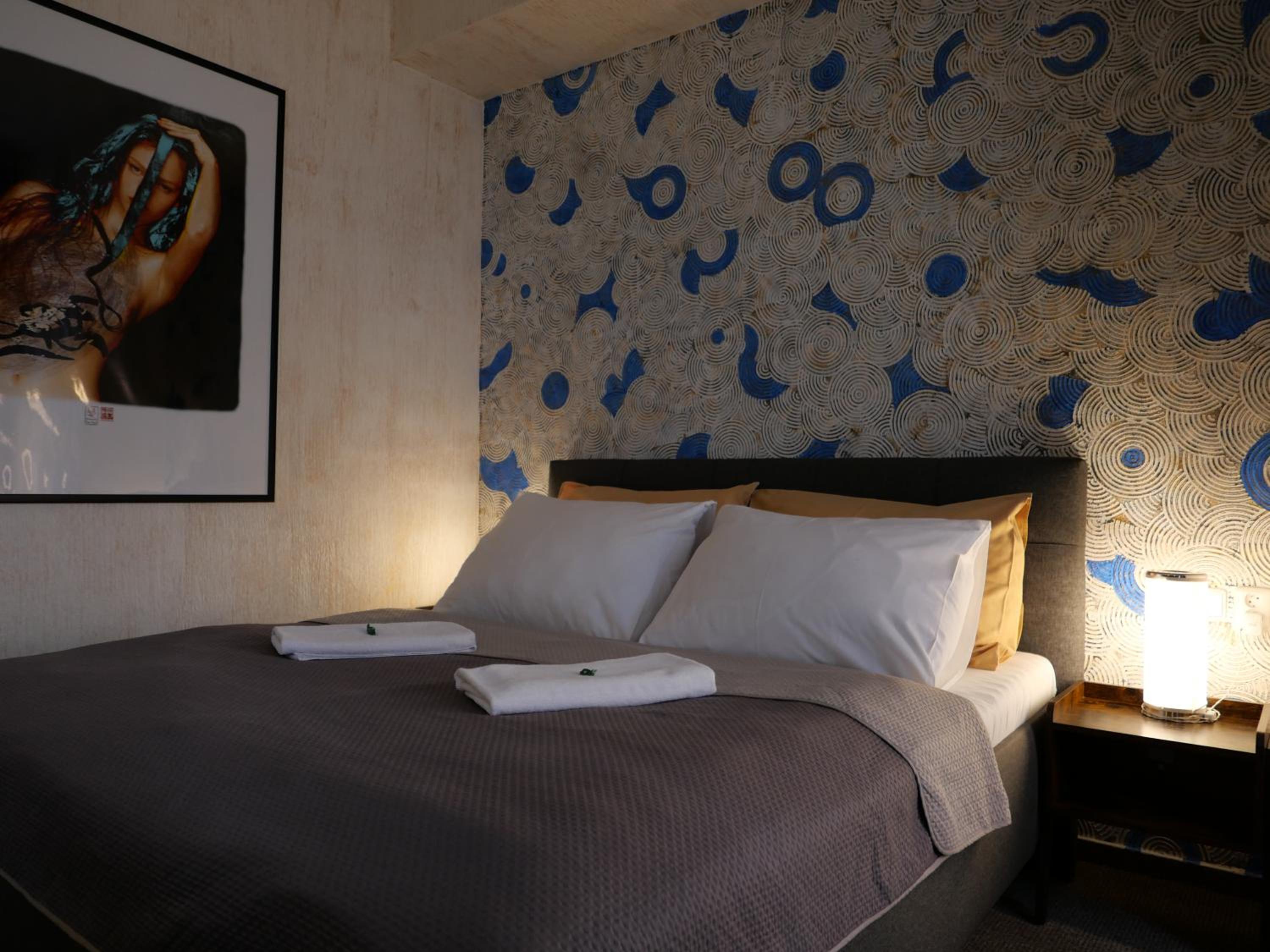 Double Room - Photo 9