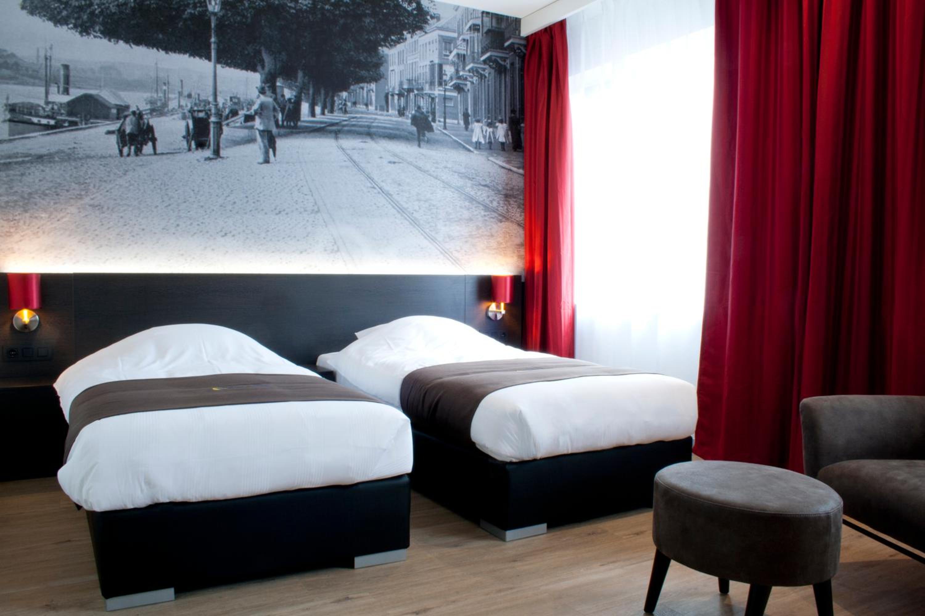 Deluxe Twin Room photo 3