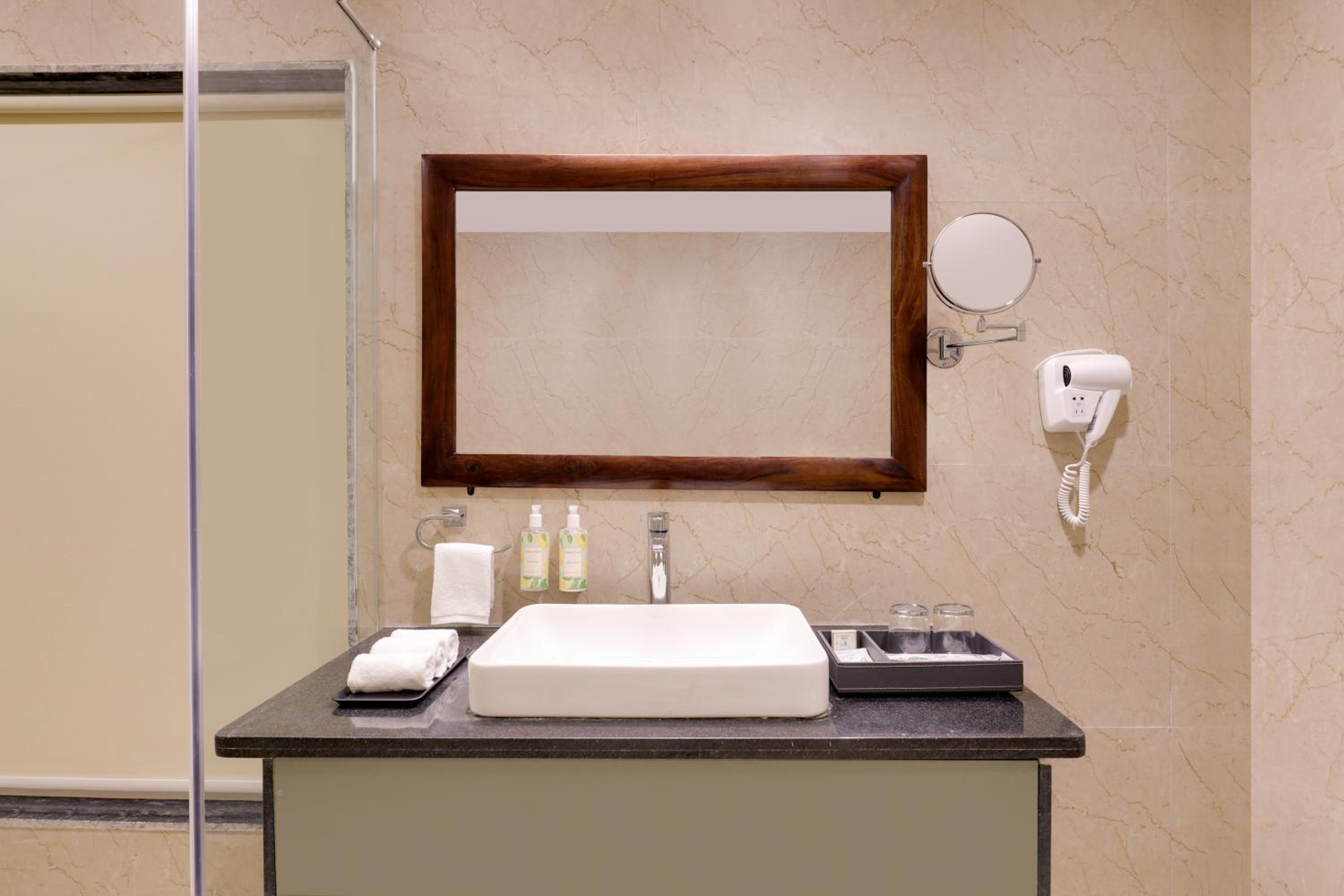 Executive Room (Complimentary Welcome Drink on arrival)  - Photo 4