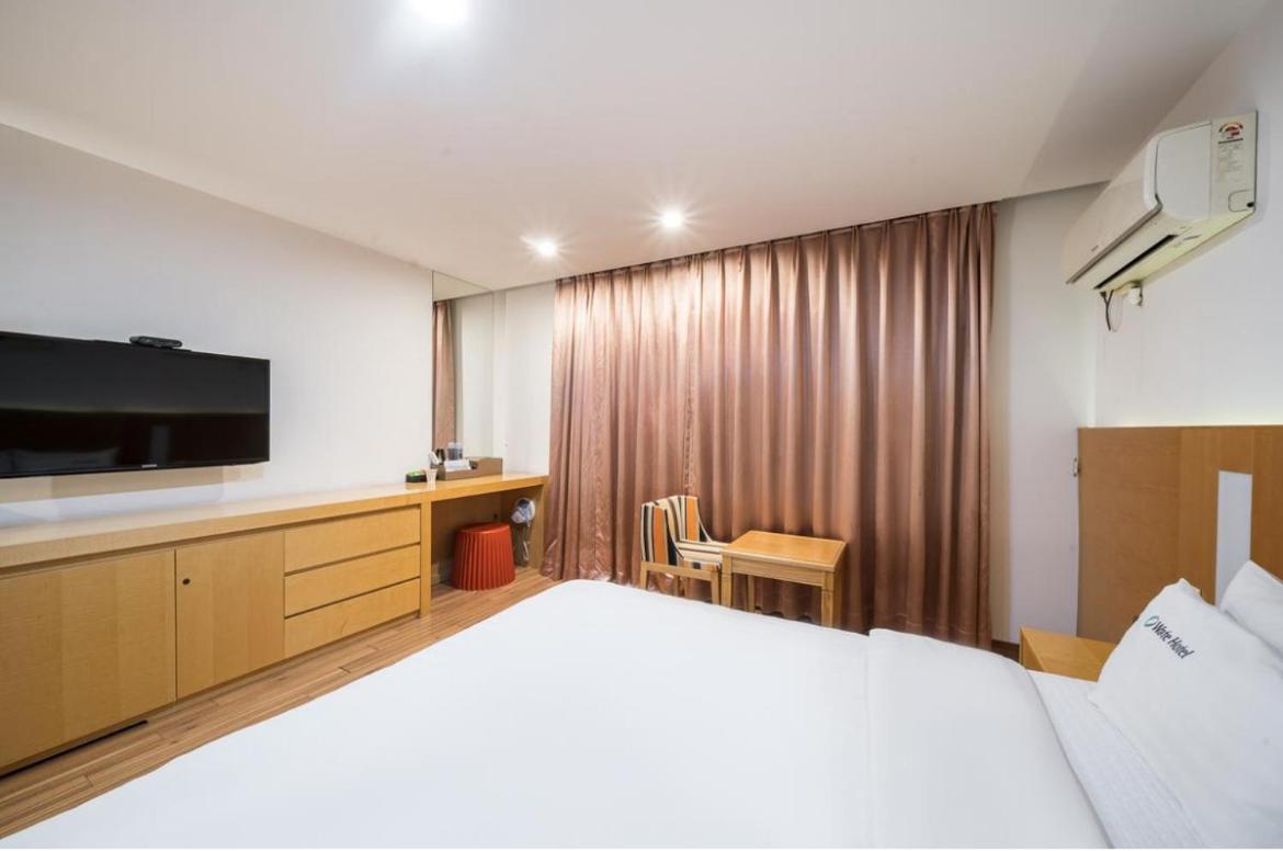 Standard Double Room photo 3