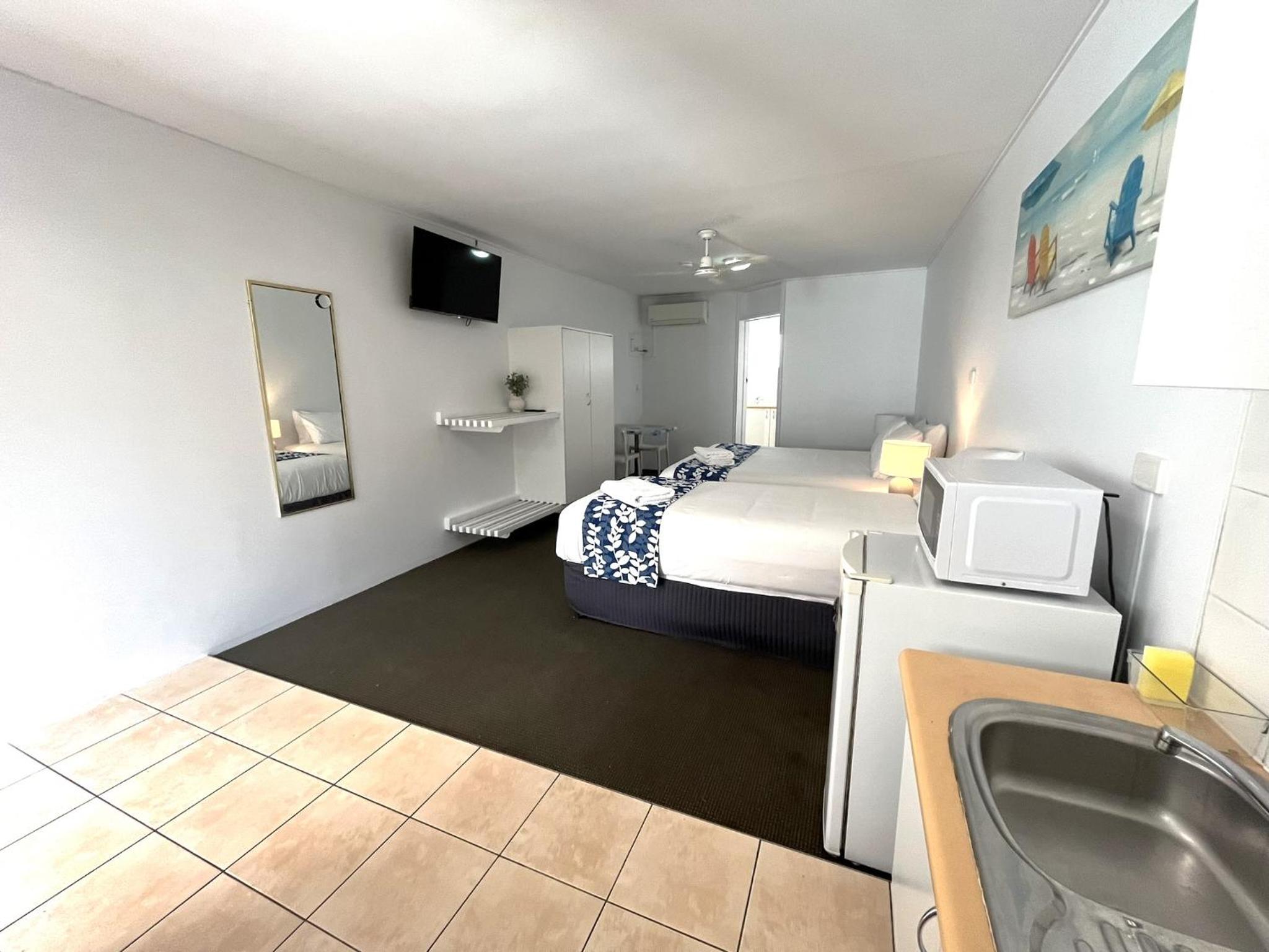 Triple Room - Photo 10
