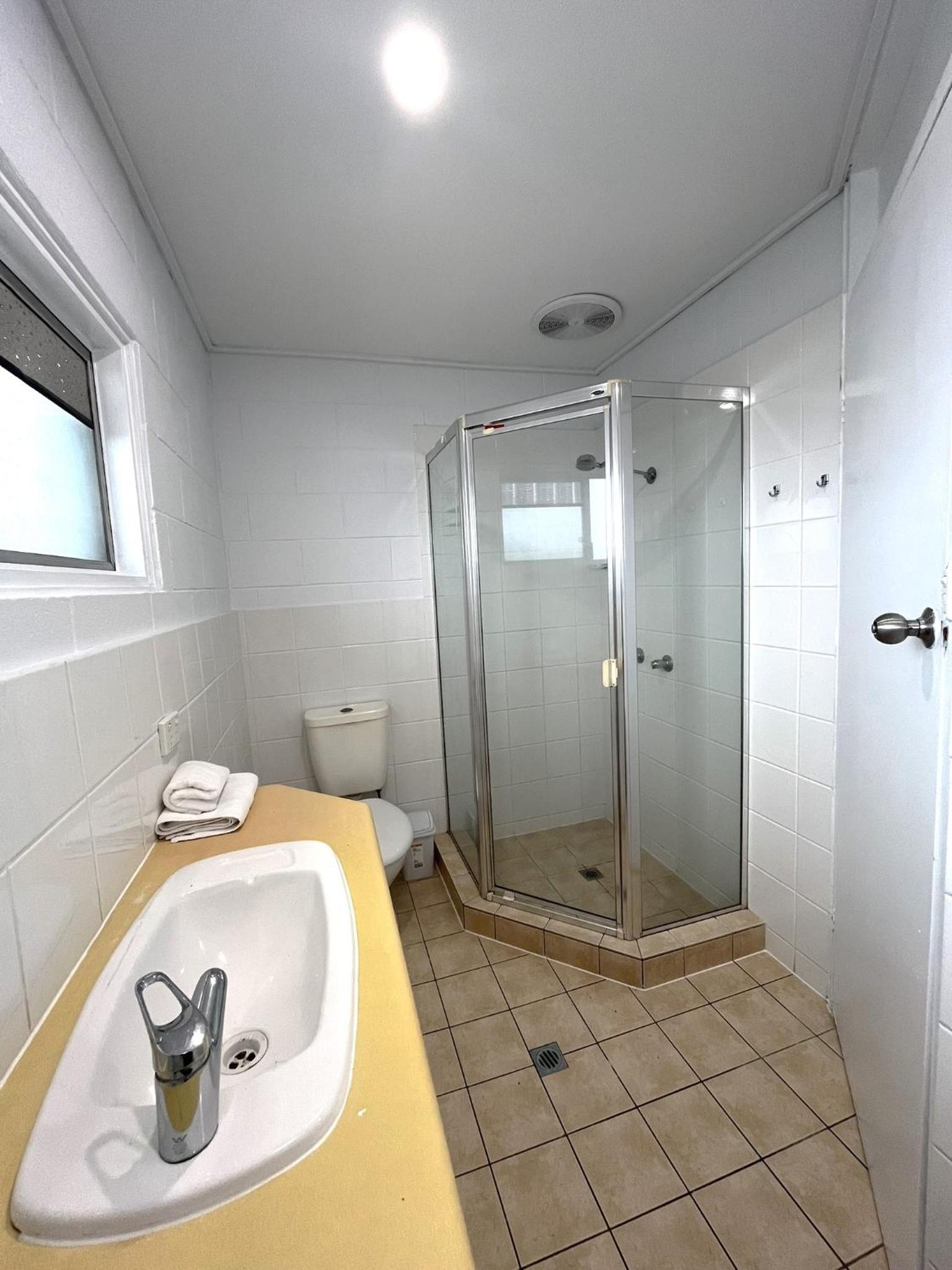 Triple Room - Photo 6