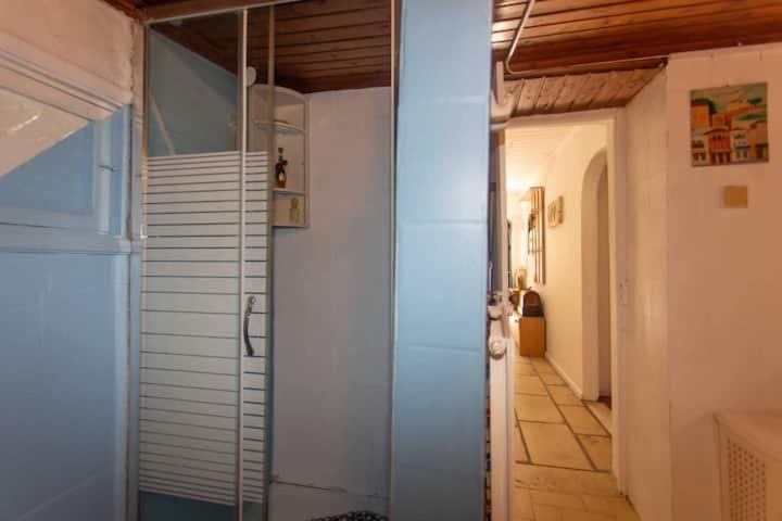 Two-Bedroom House photo 3