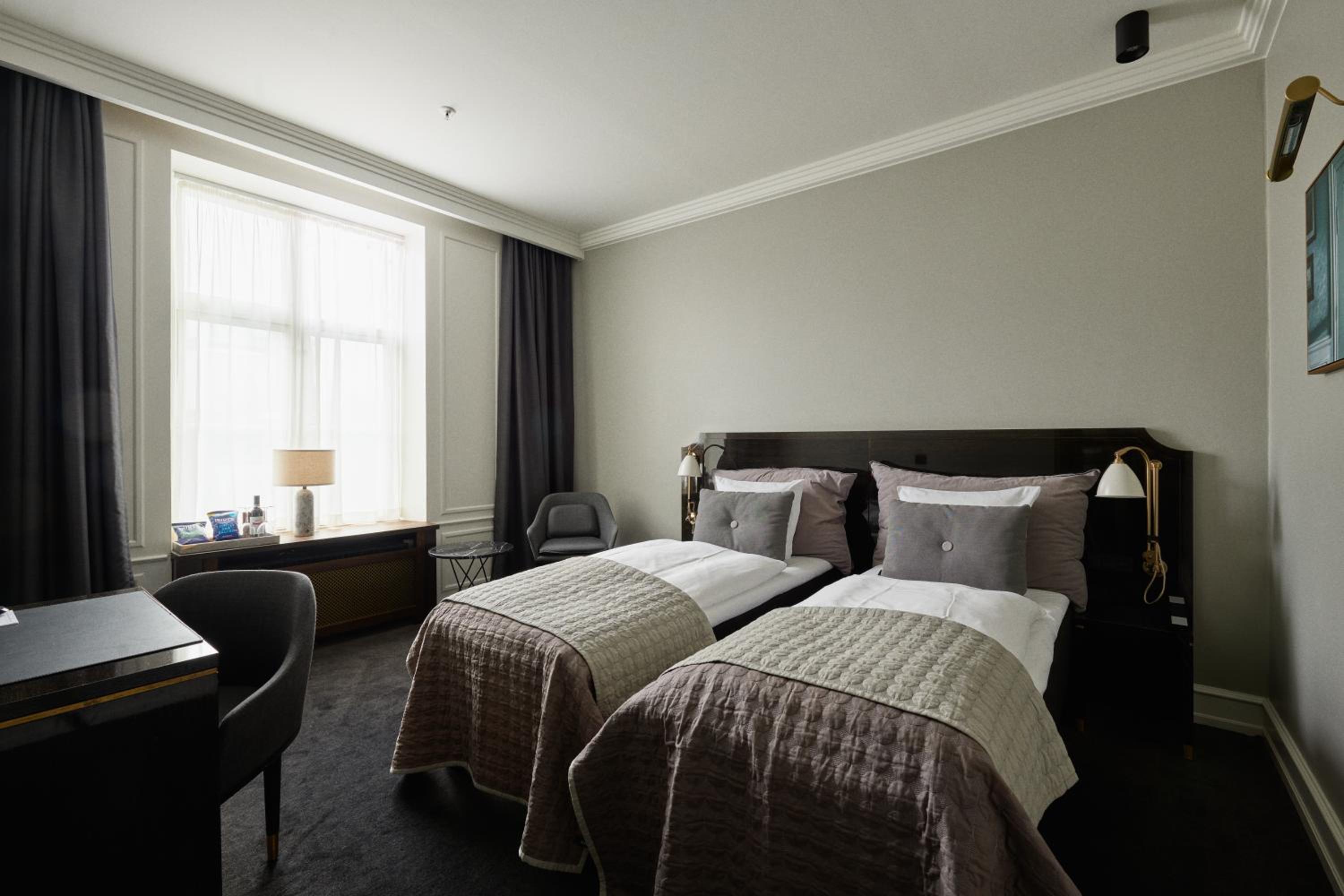 Twin Room - Photo 1