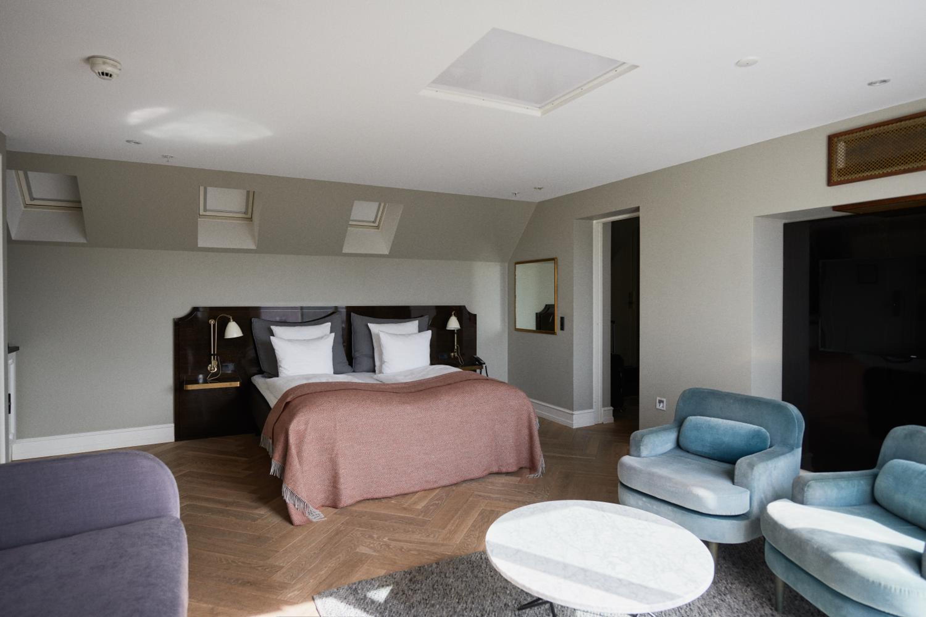 Penthouse Suite - Photo 5