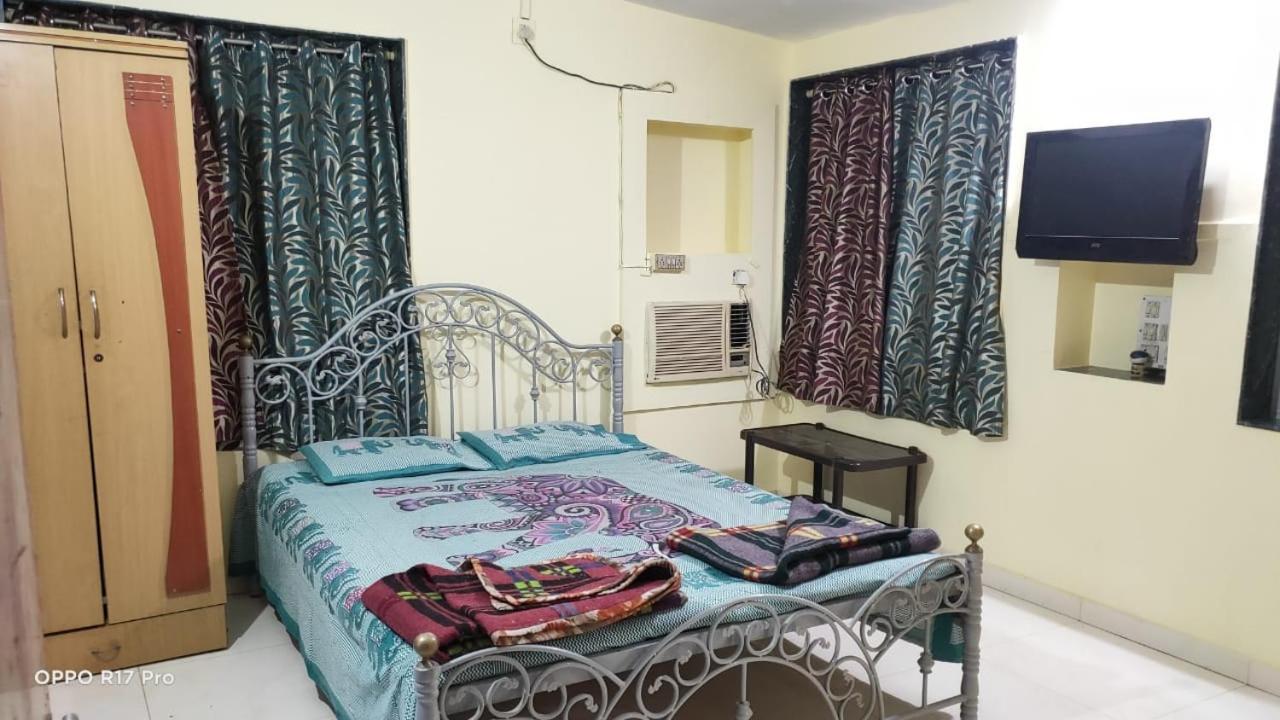 Double Room With Private Bathroom photo 2