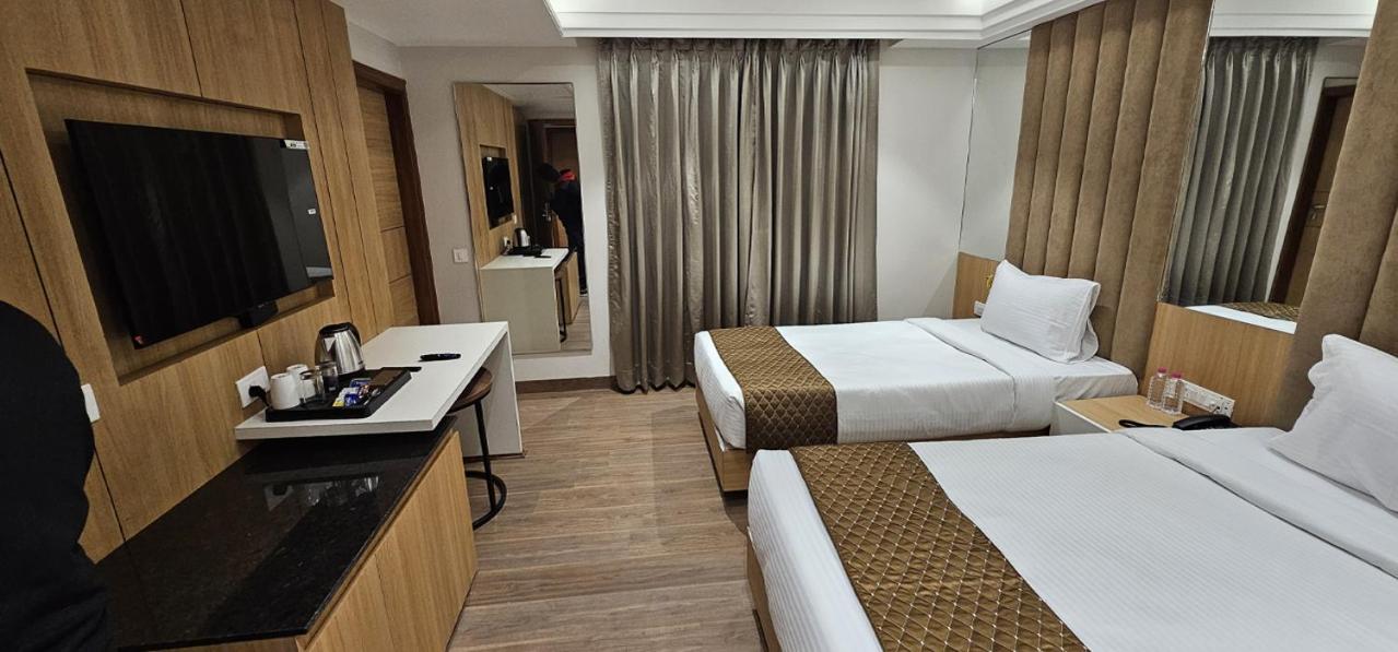Deluxe Twin Room - Photo 1