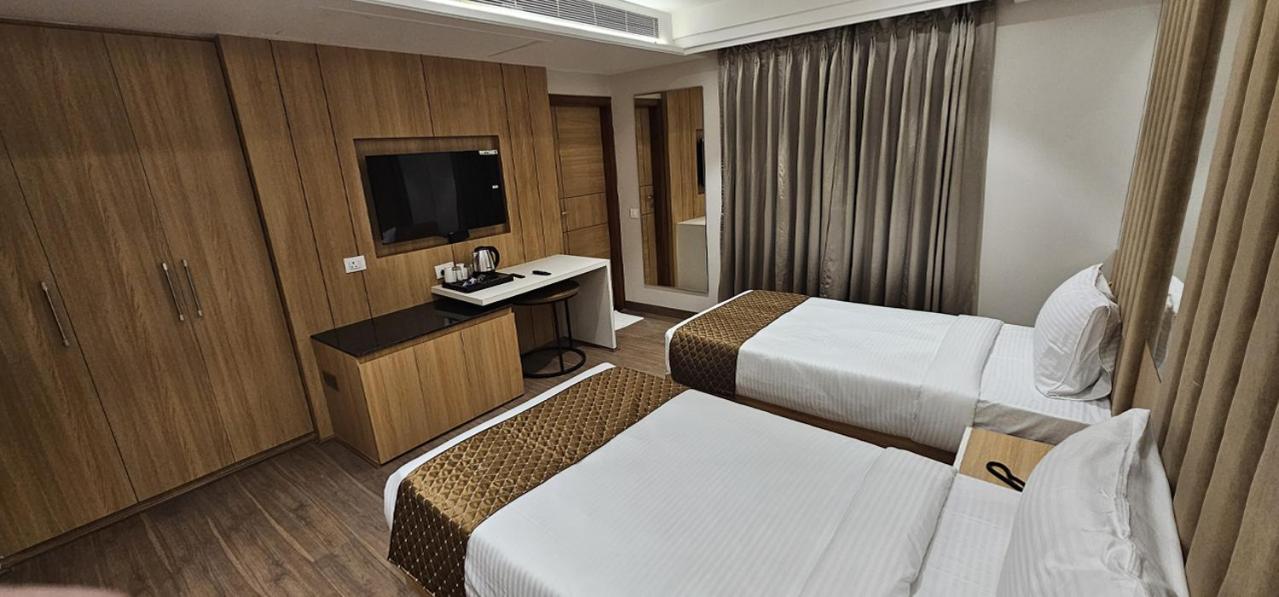 Deluxe Twin Room - Photo 4