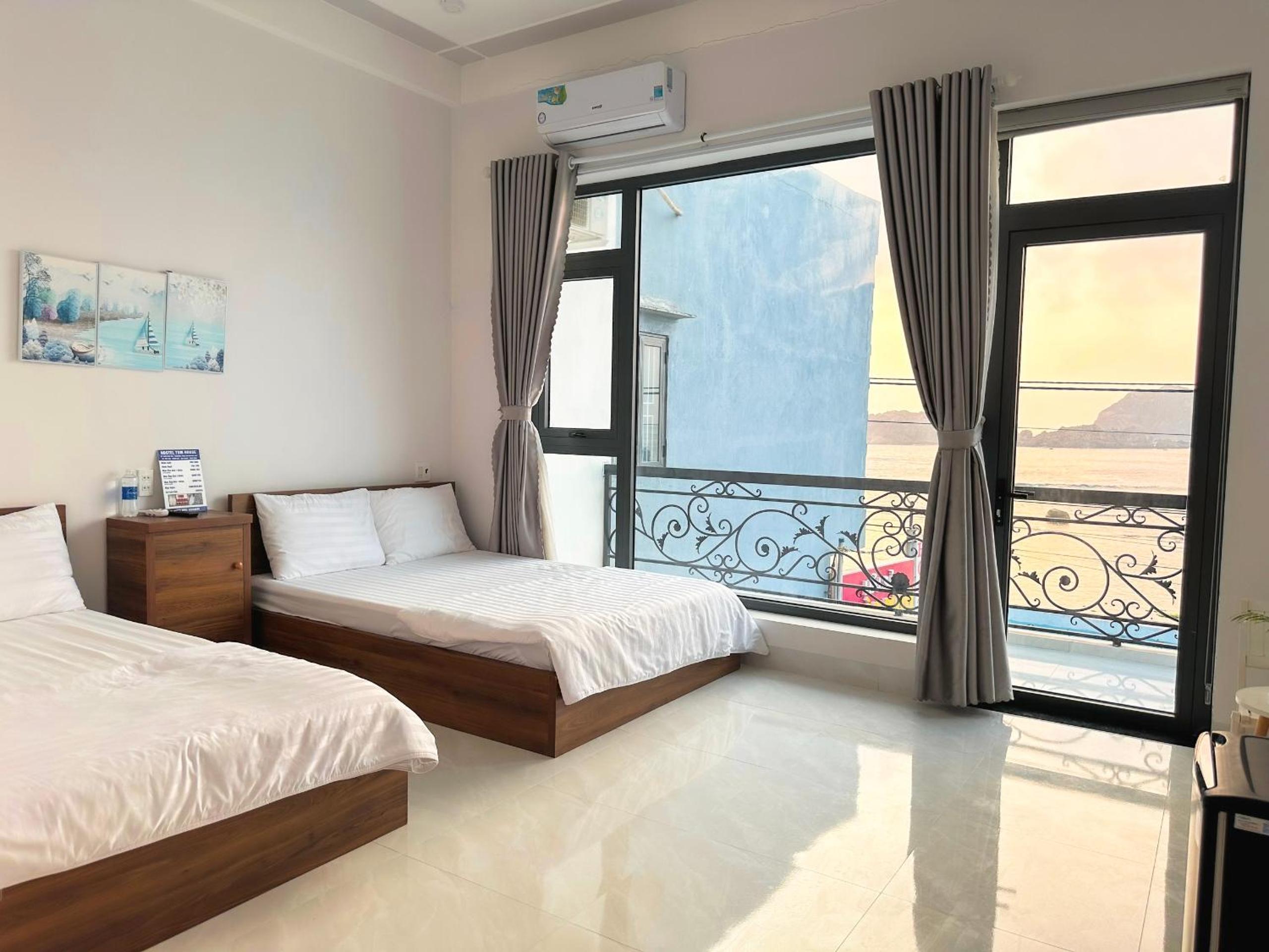 Deluxe Quadruple Room photo 1