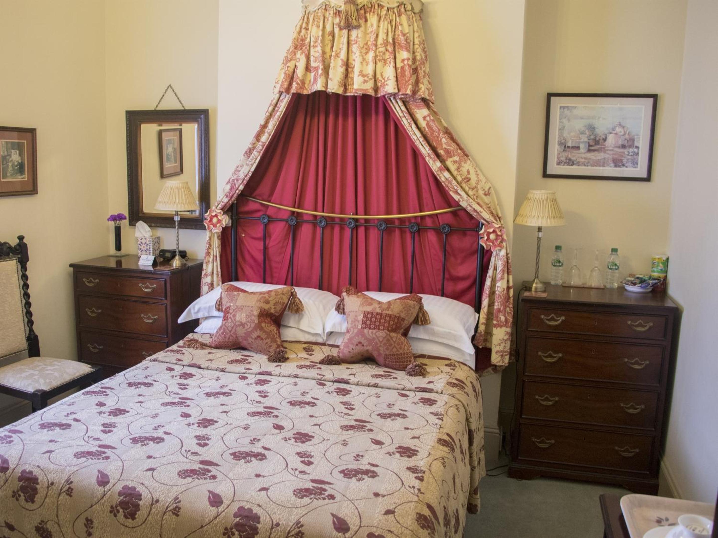 Double Room with Private Bathroom photo 2