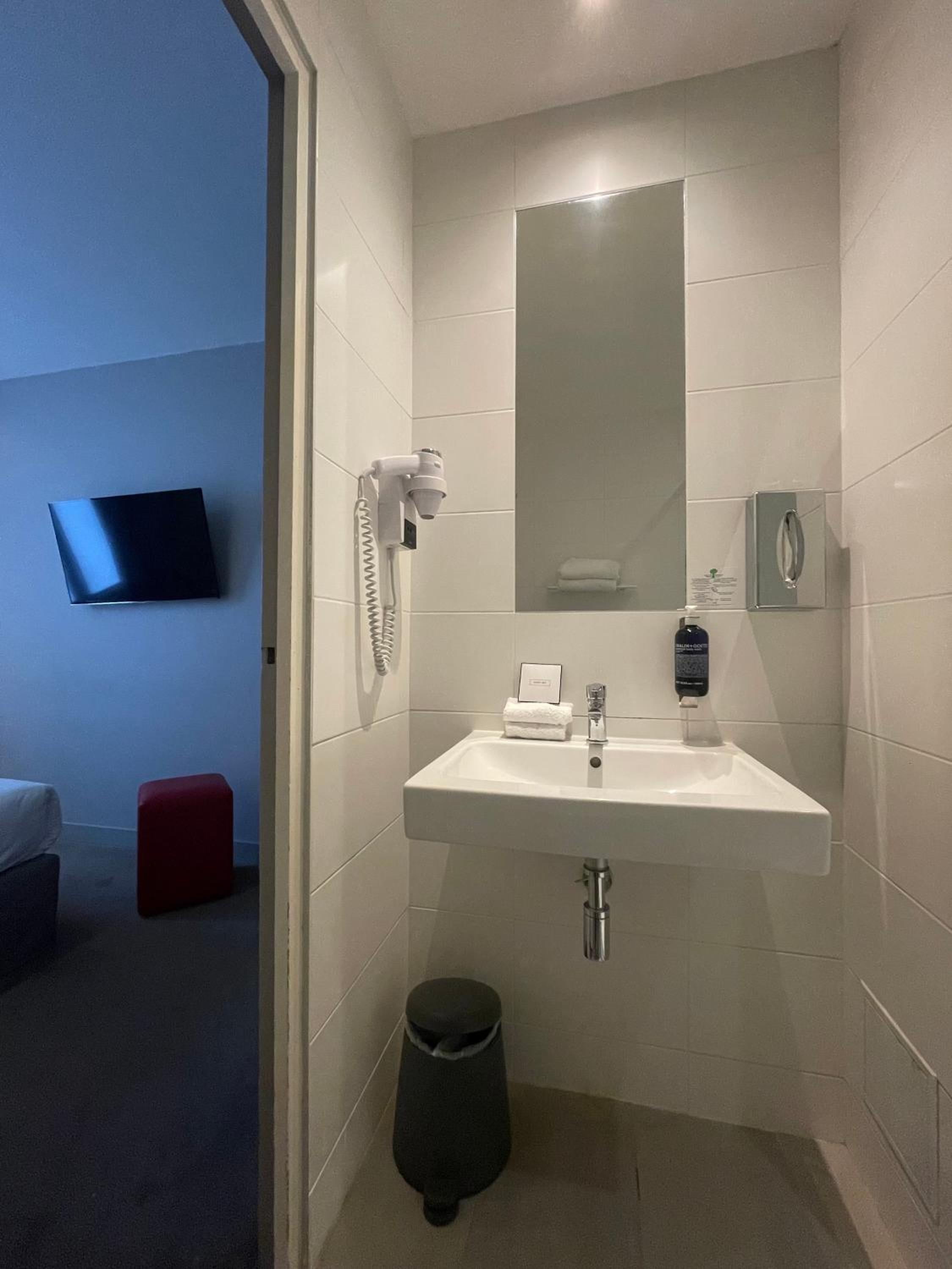 Superior Queen Room - Photo 3