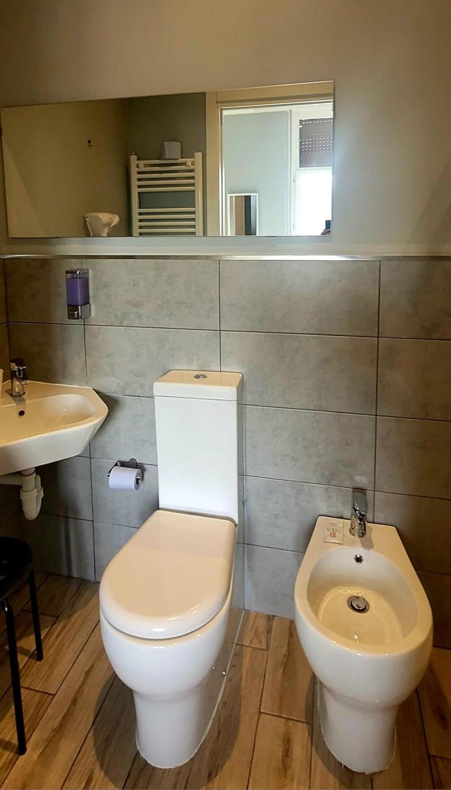 Standard Double Room - Photo 6