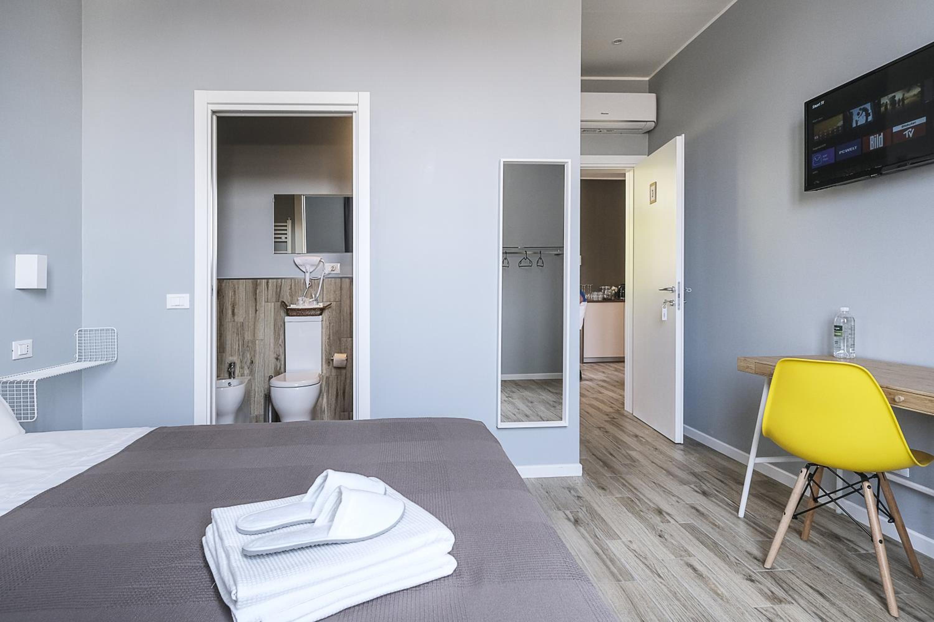 Double Room - Photo 2