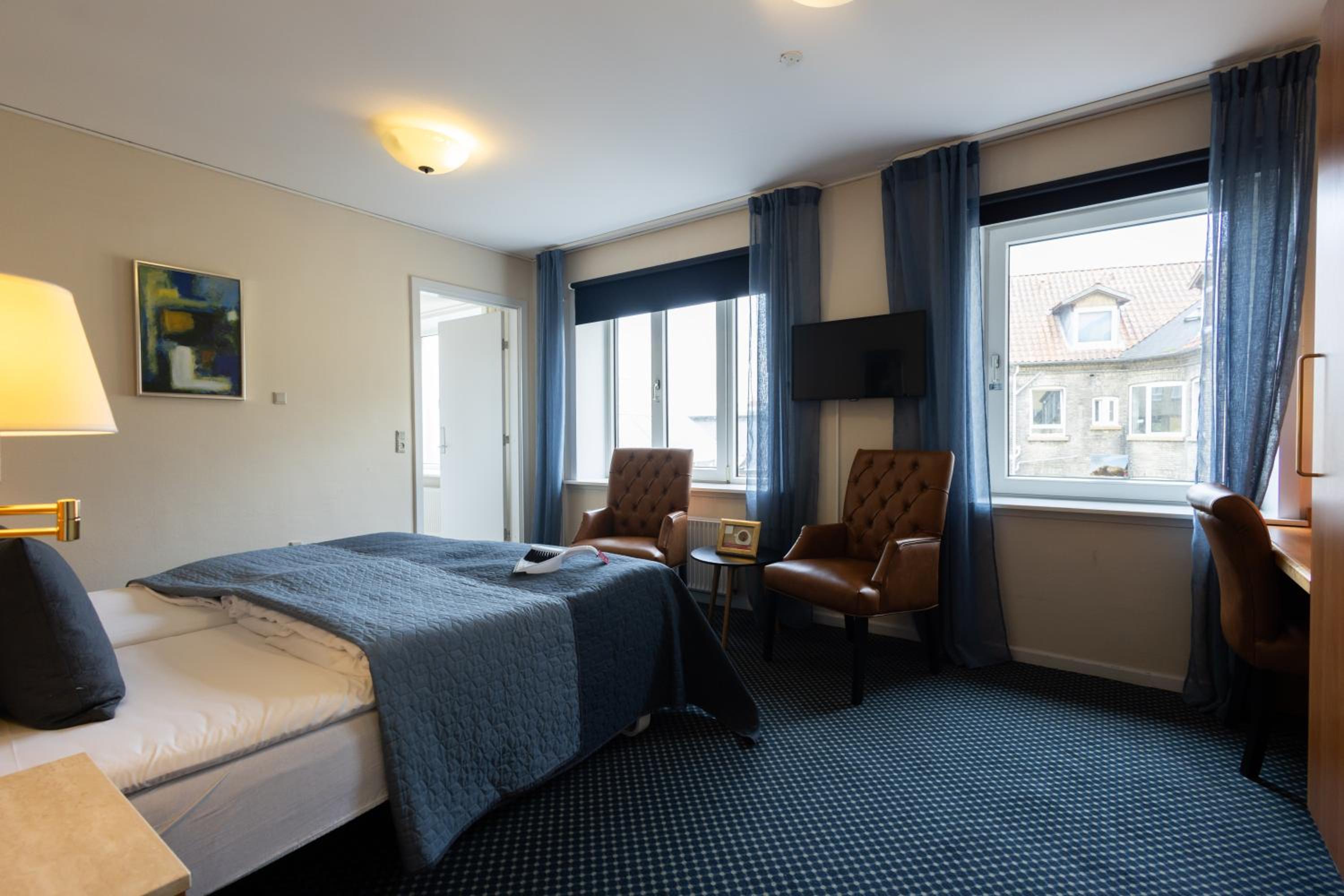 Standard Double Room - Photo 4