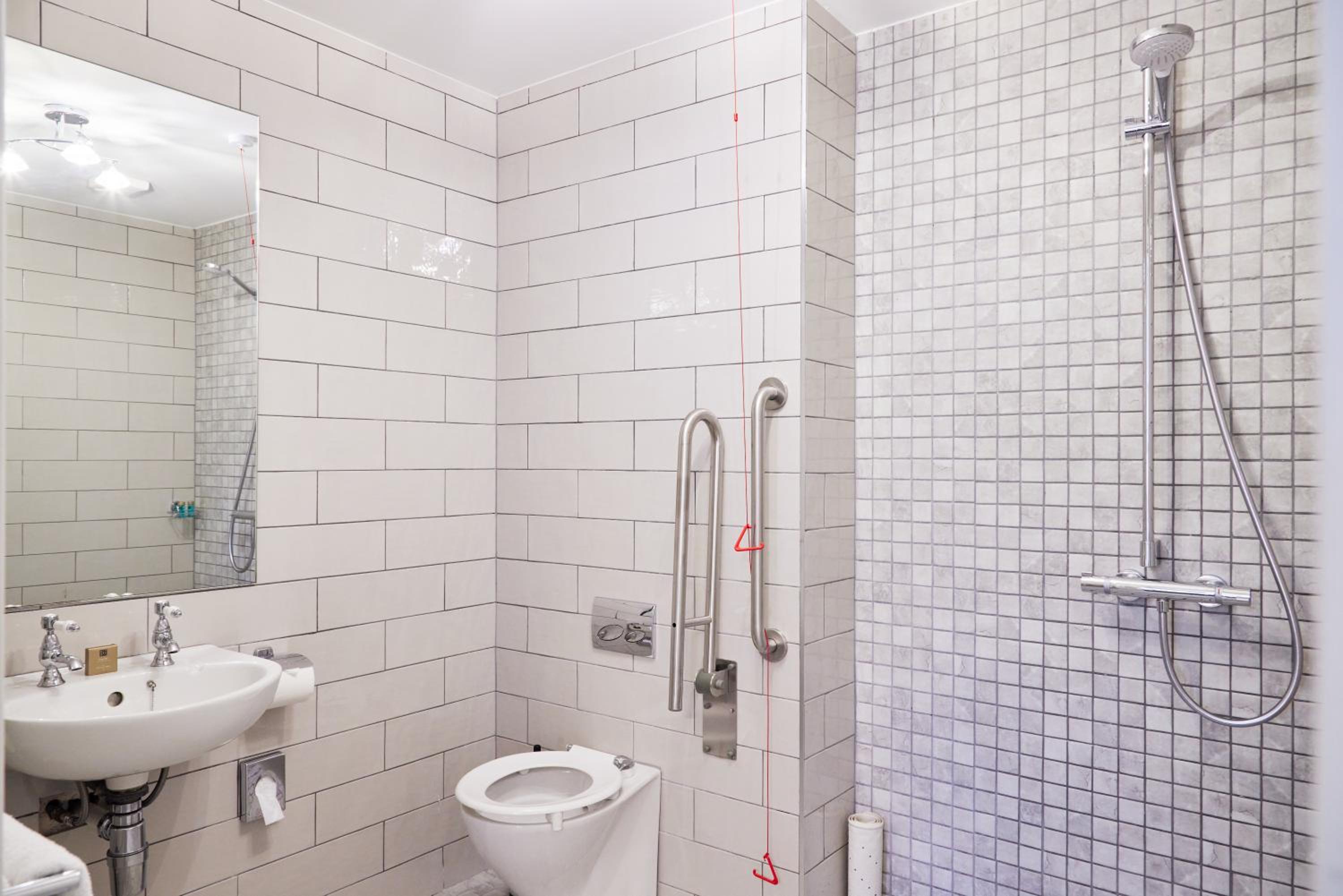 Double Room - Disability Access thumbnail 5