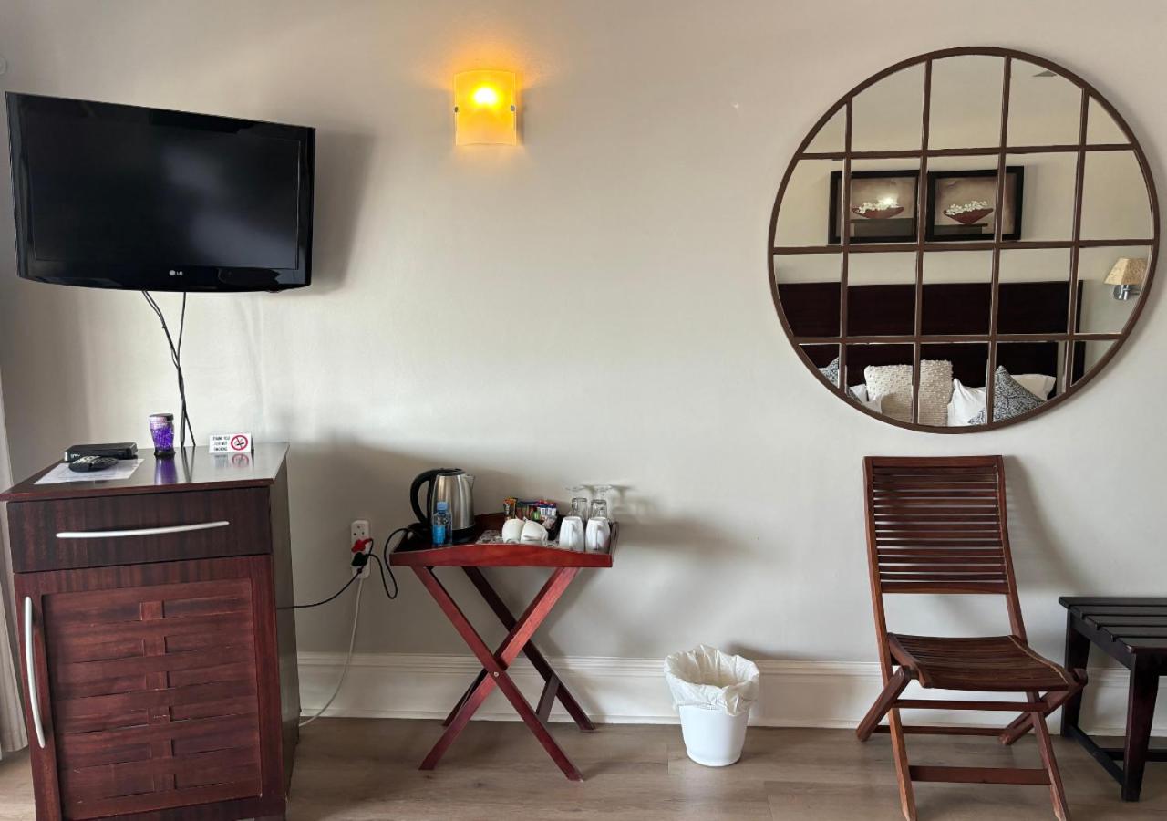King Room with Sea View - Photo 3