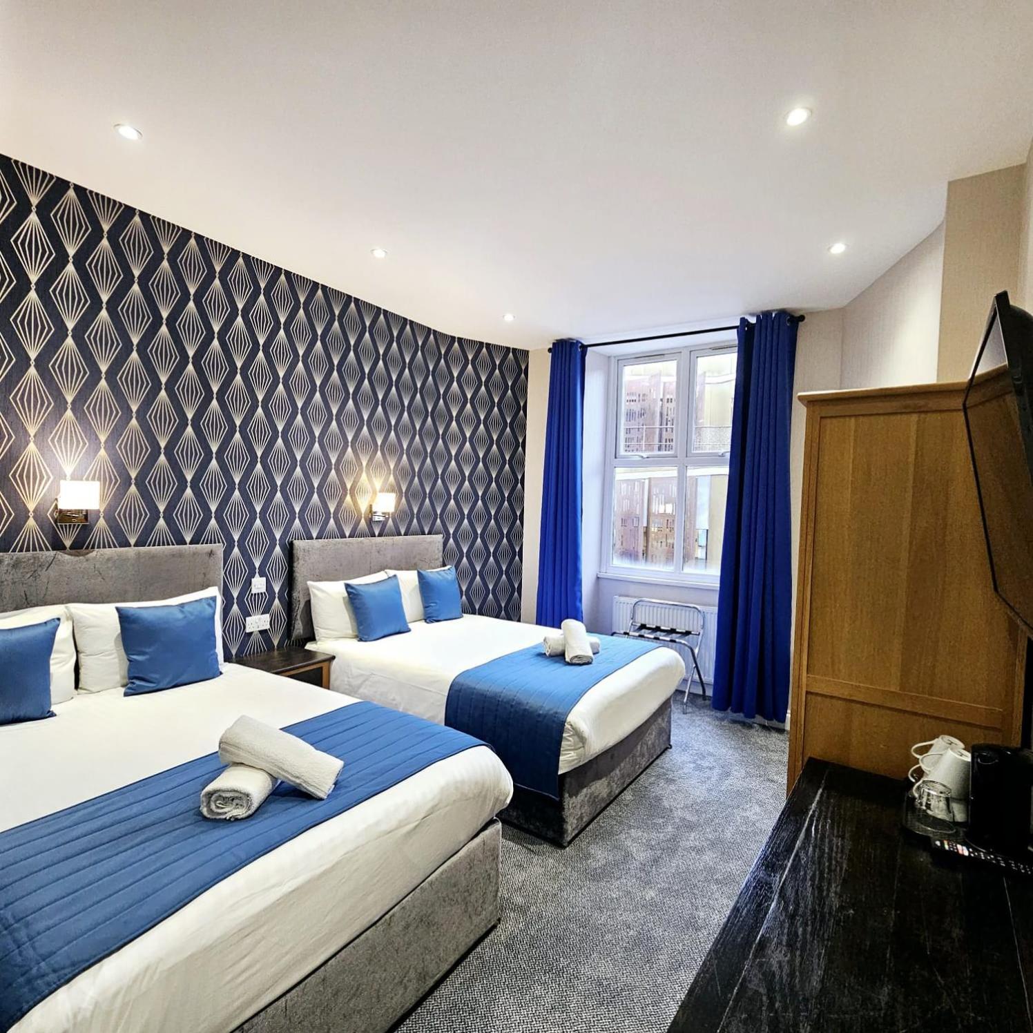 Quadruple Room with Bathroom photo 3