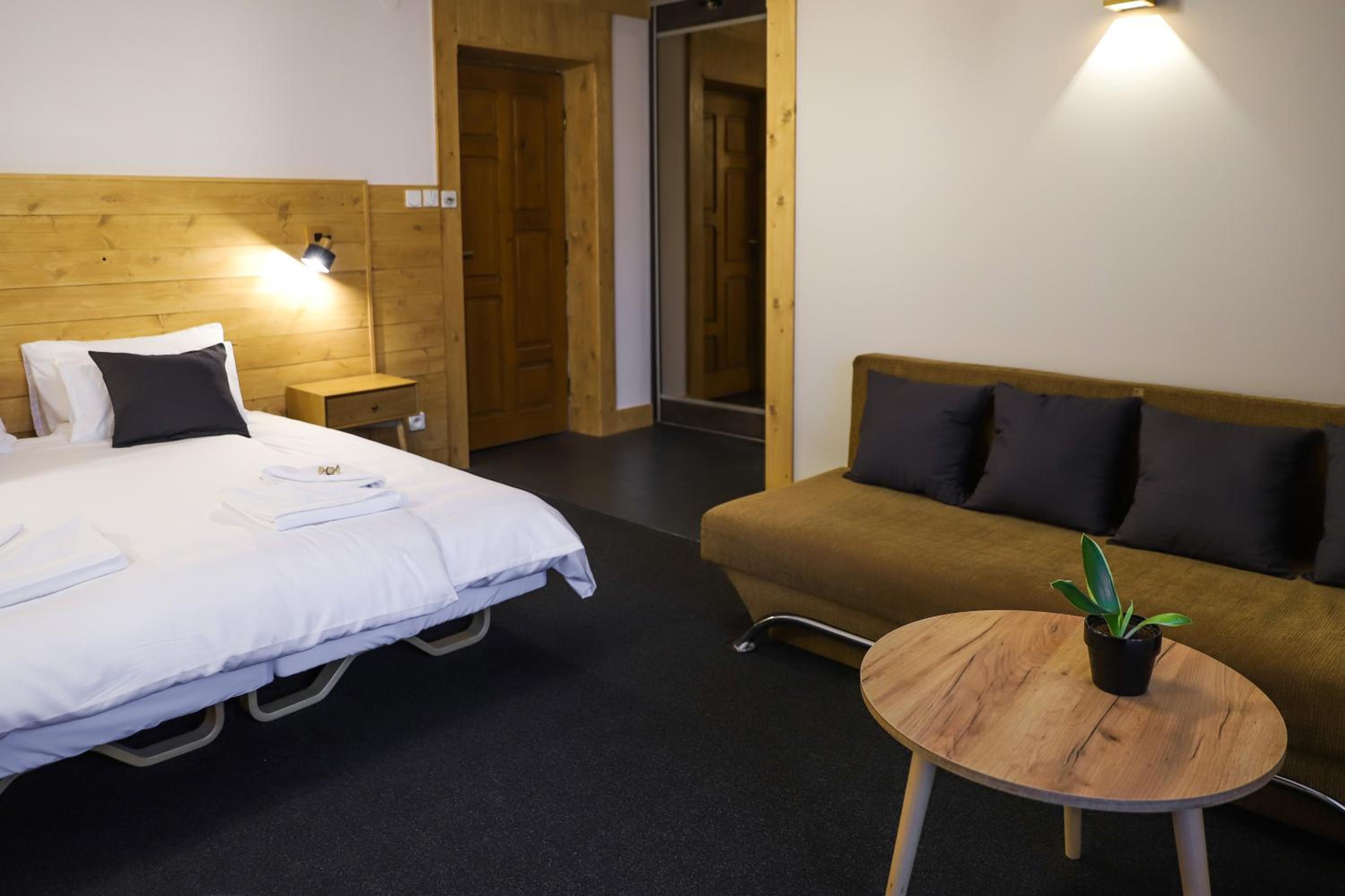 Standard Triple Room photo 3