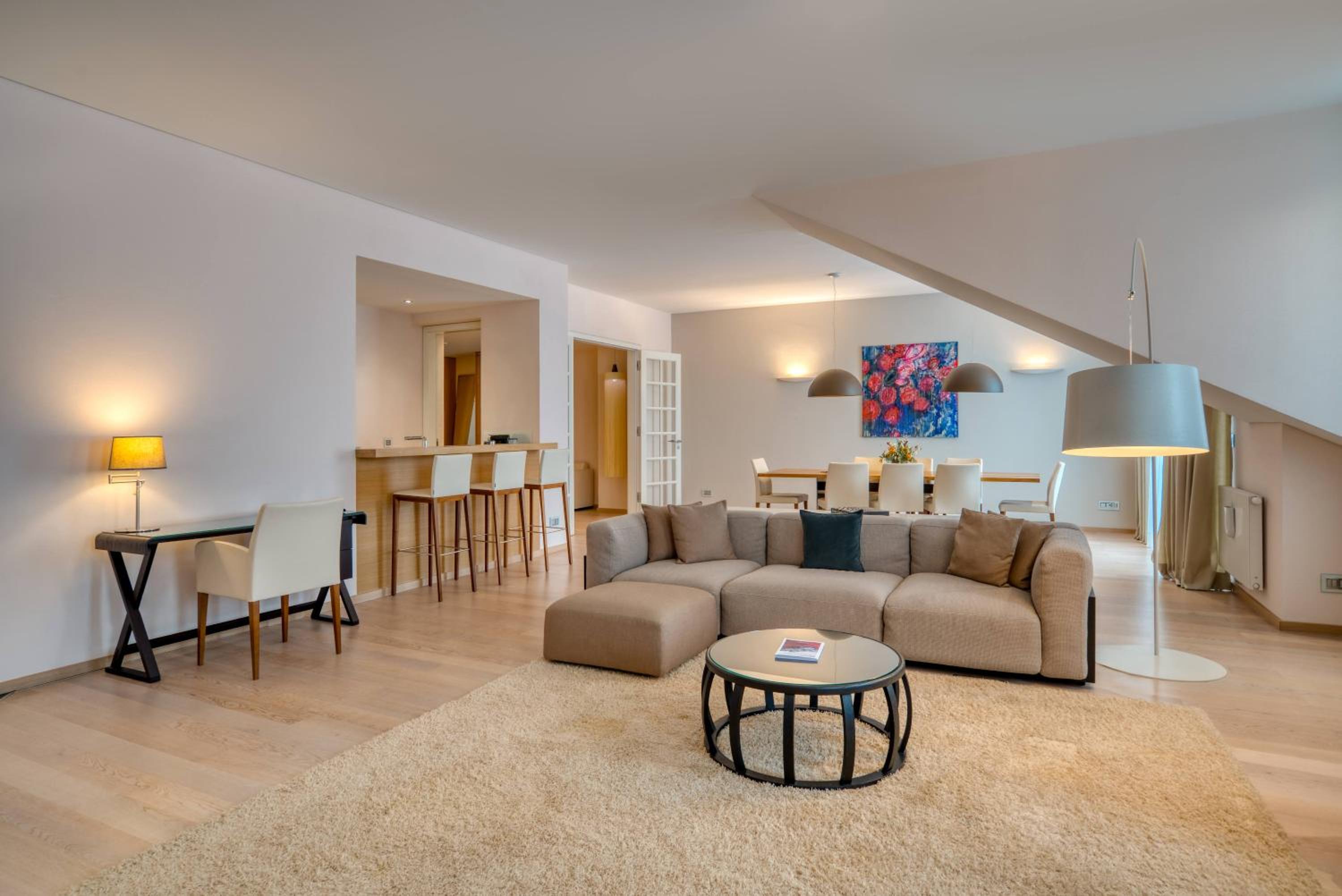 Deluxe One Bedroom Alpine Suite