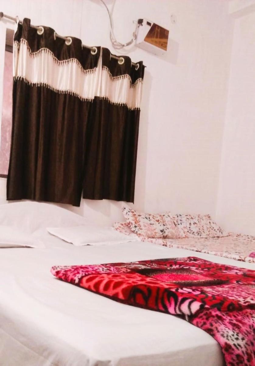 Large Double or Twin Room photo 2