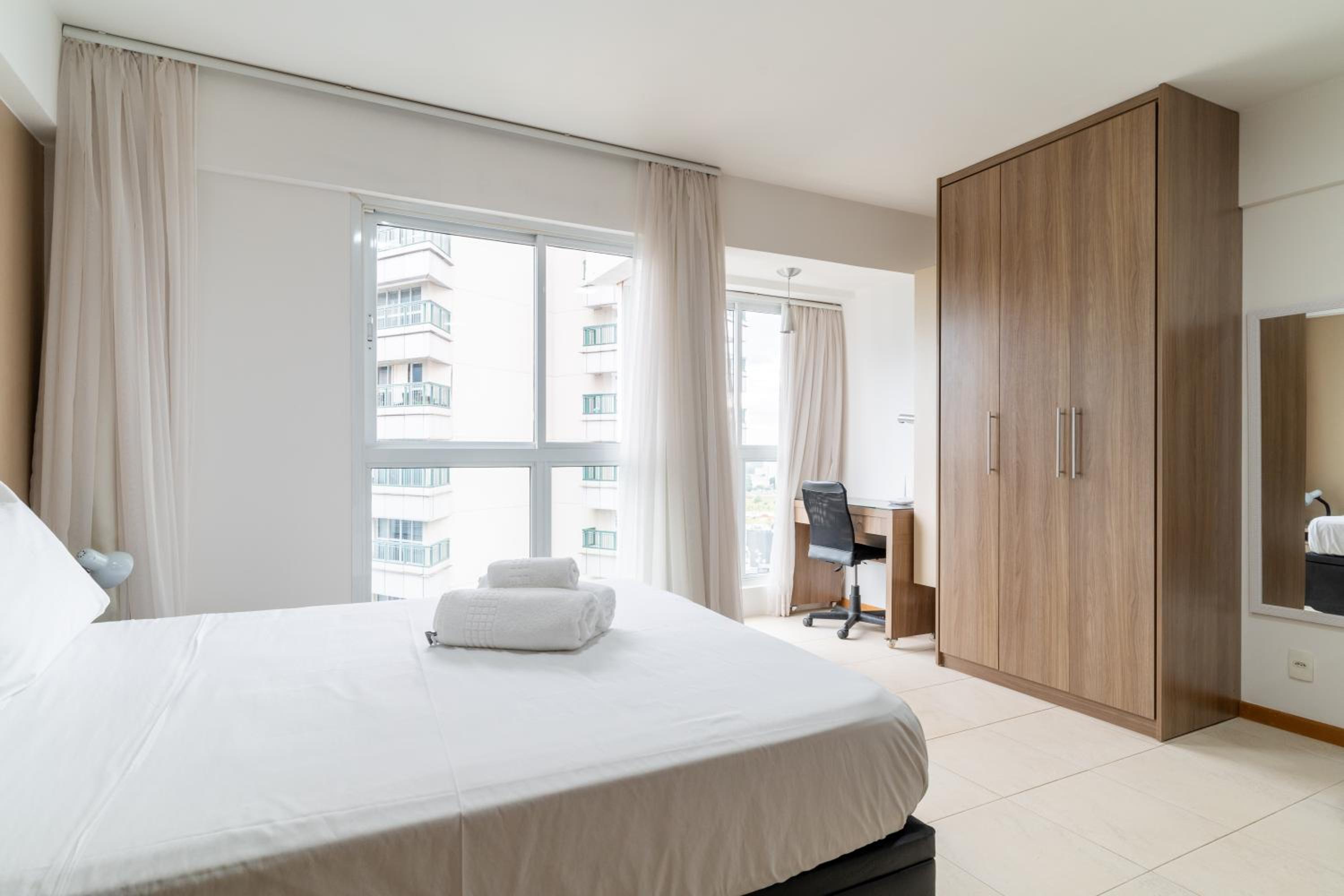 Deluxe Room (2 Adults + 1 Child)