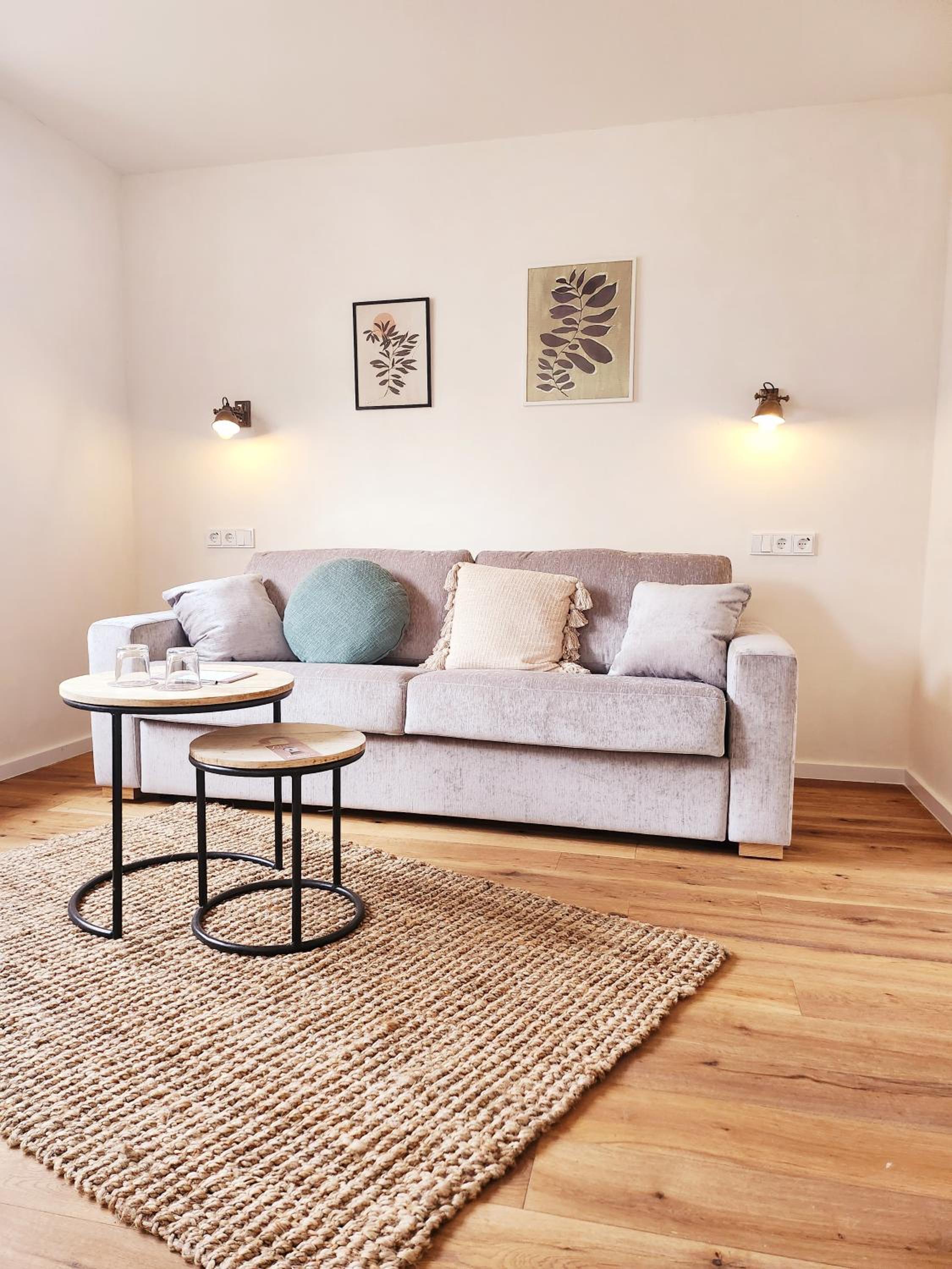 Family Room - Photo 10