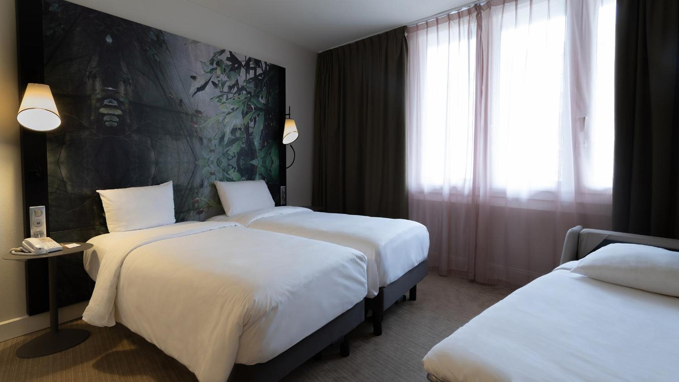 Classic Room -  Twin beds & one Sofa Bed - Photo 5