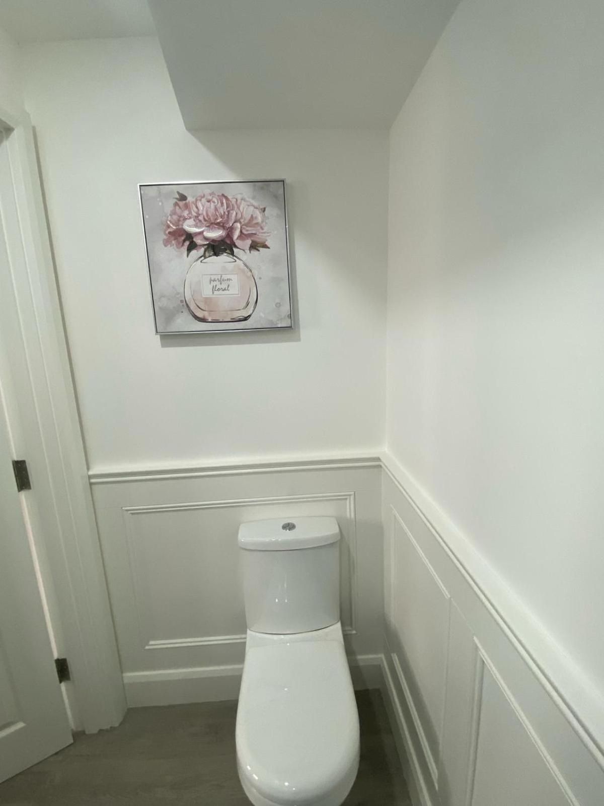 Single Room with Private Bathroom photo 2