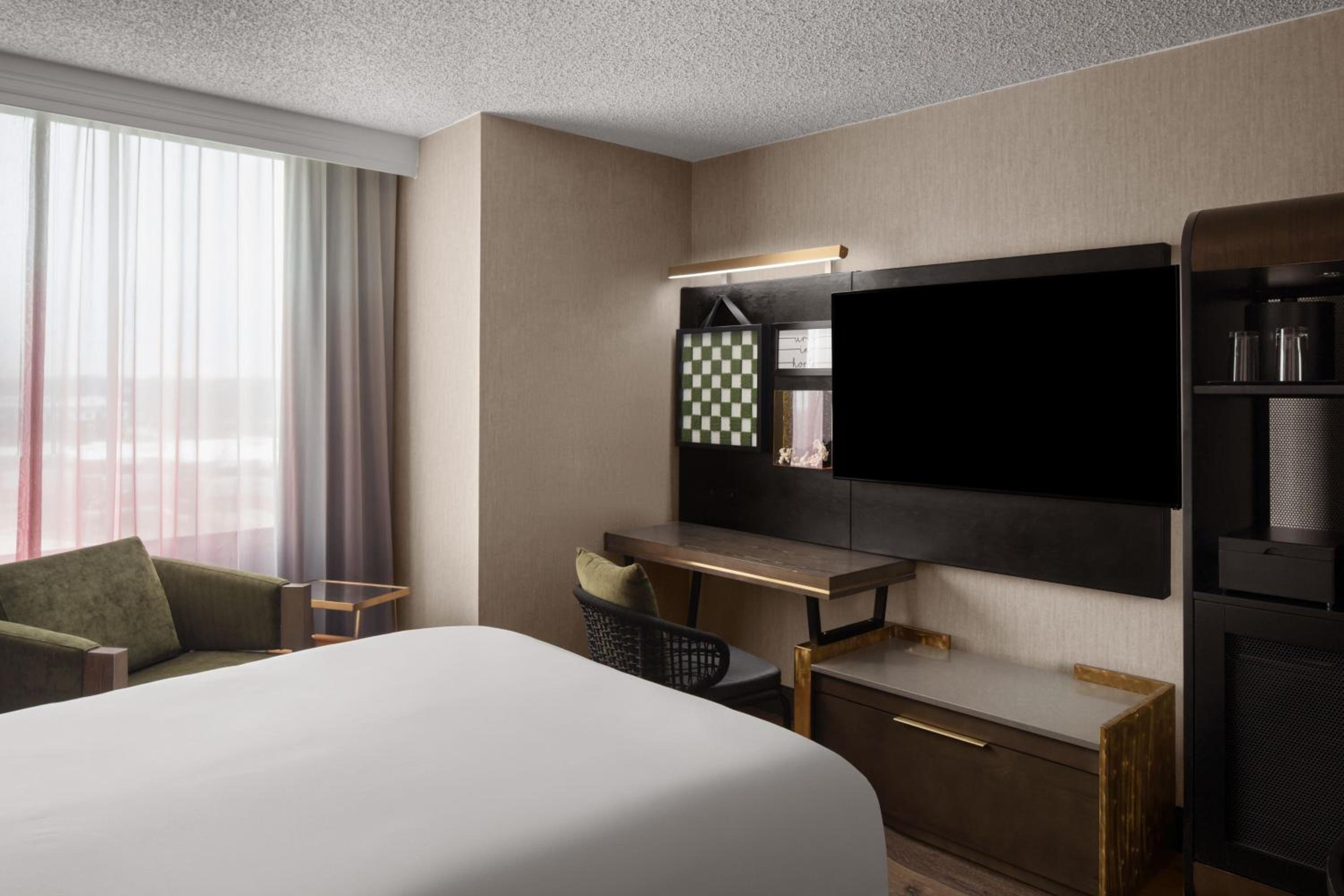 Queen Room - Club Level - Photo 5