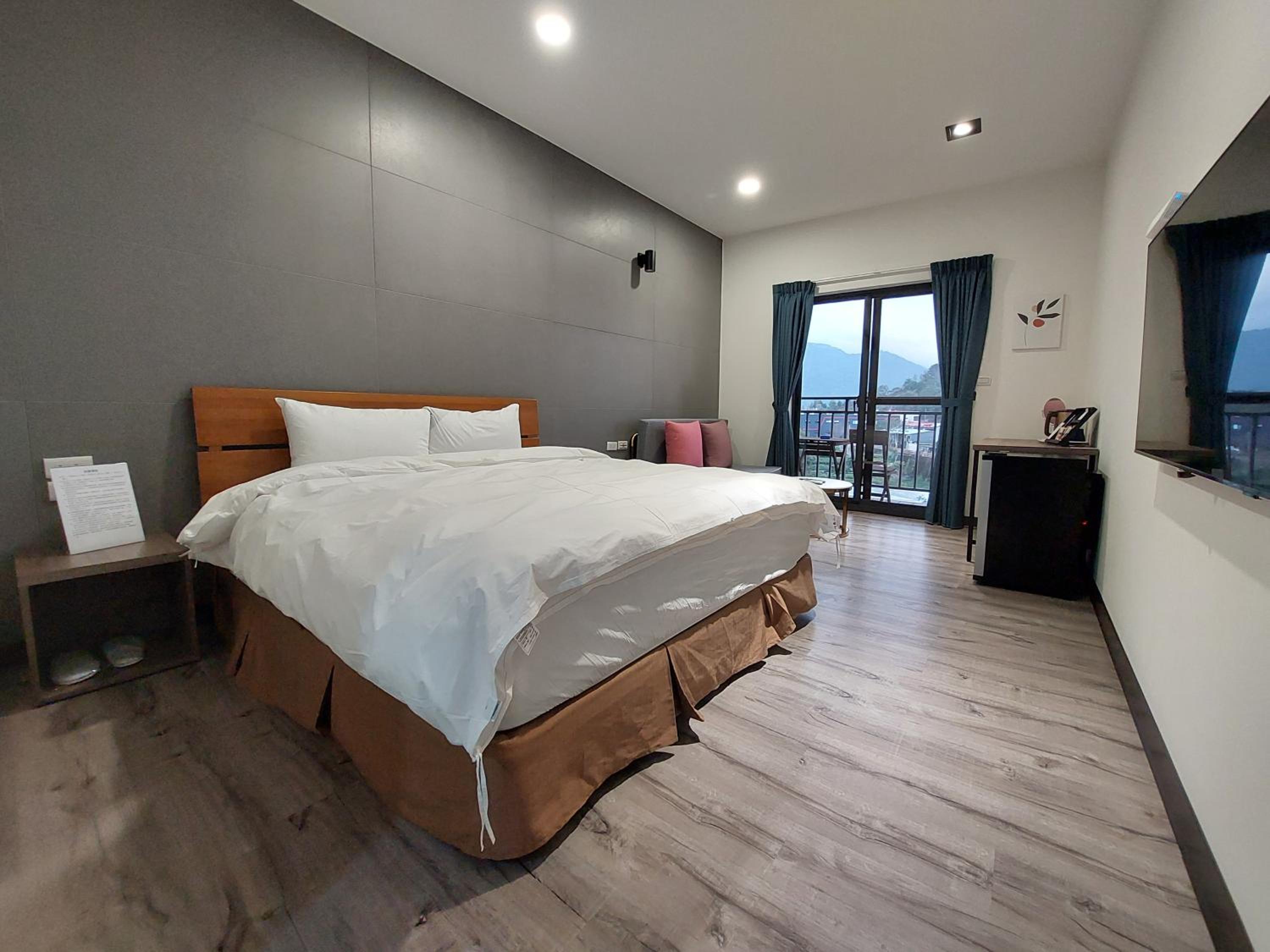 Double Room with Mountain View