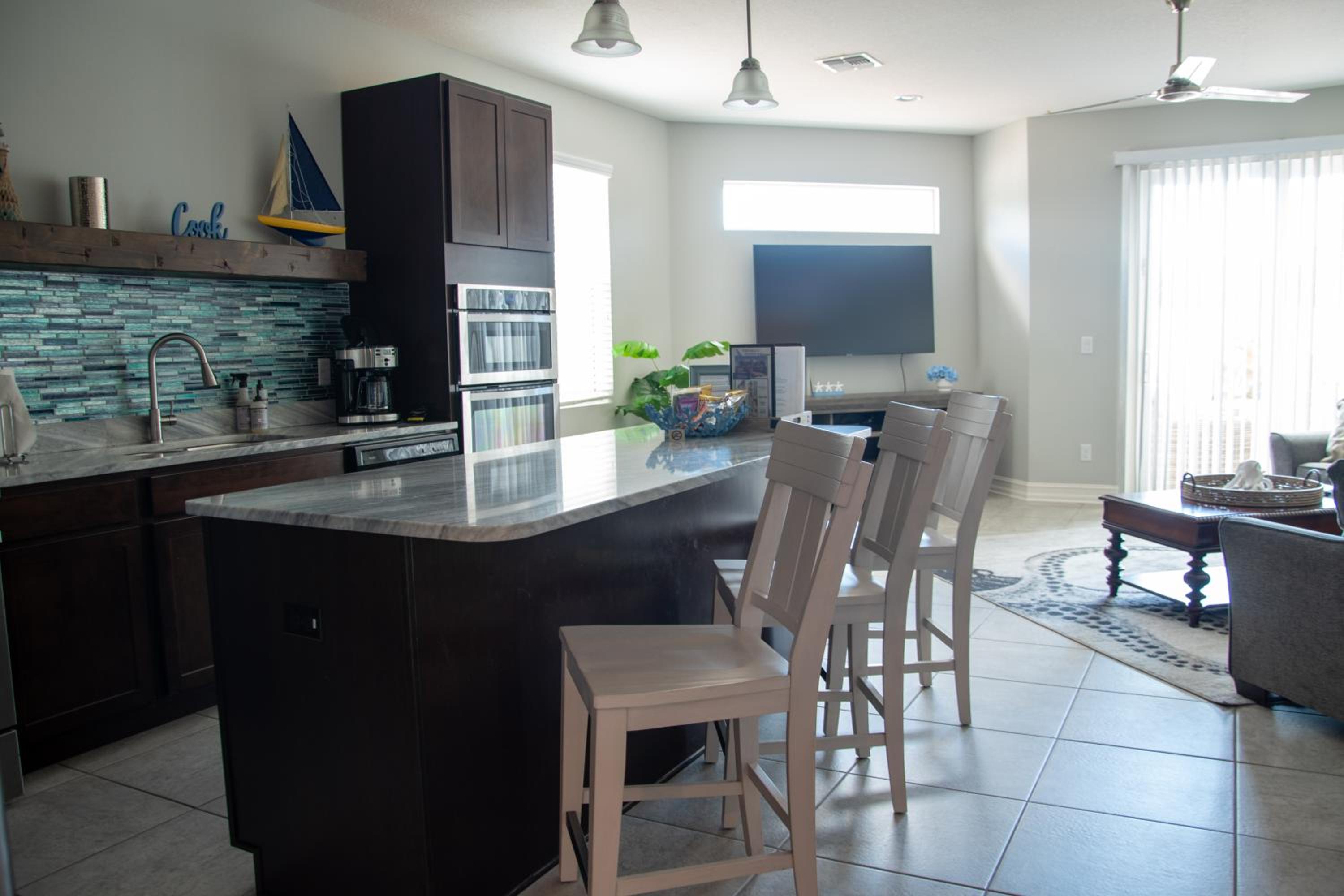 Three-Bedroom House photo 2