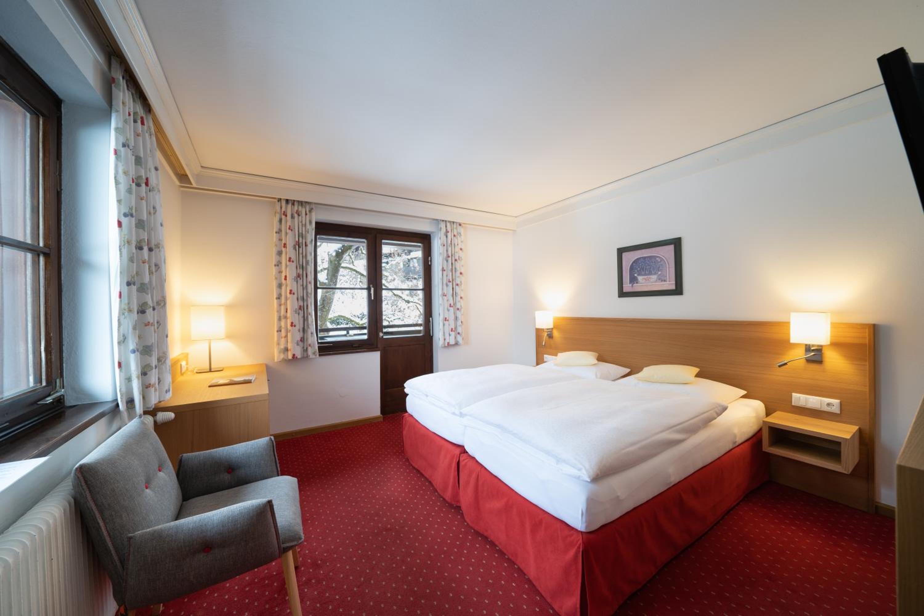 Double Room - Photo 9