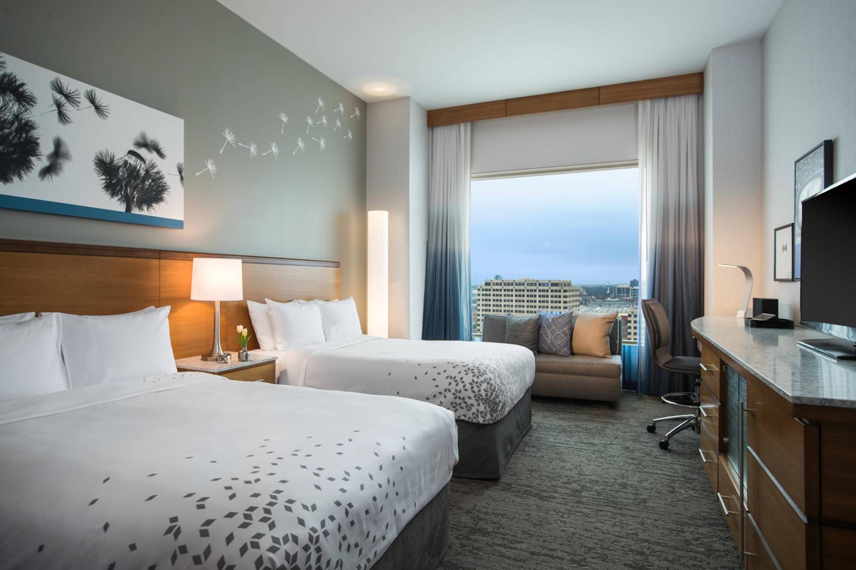 Guest Room with Two Double Beds - Photo 1