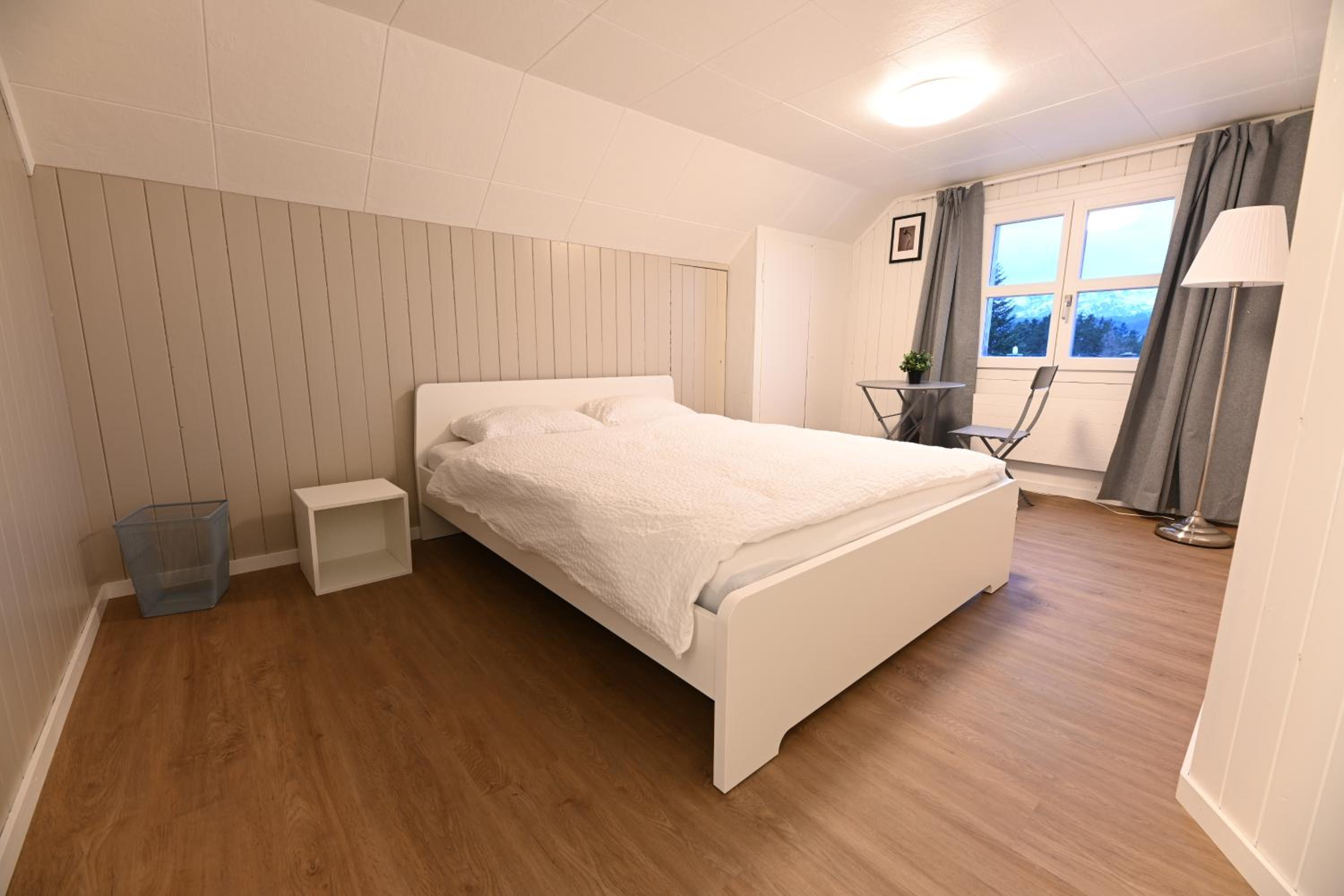 Double Room with Shared Bathroom photo 2