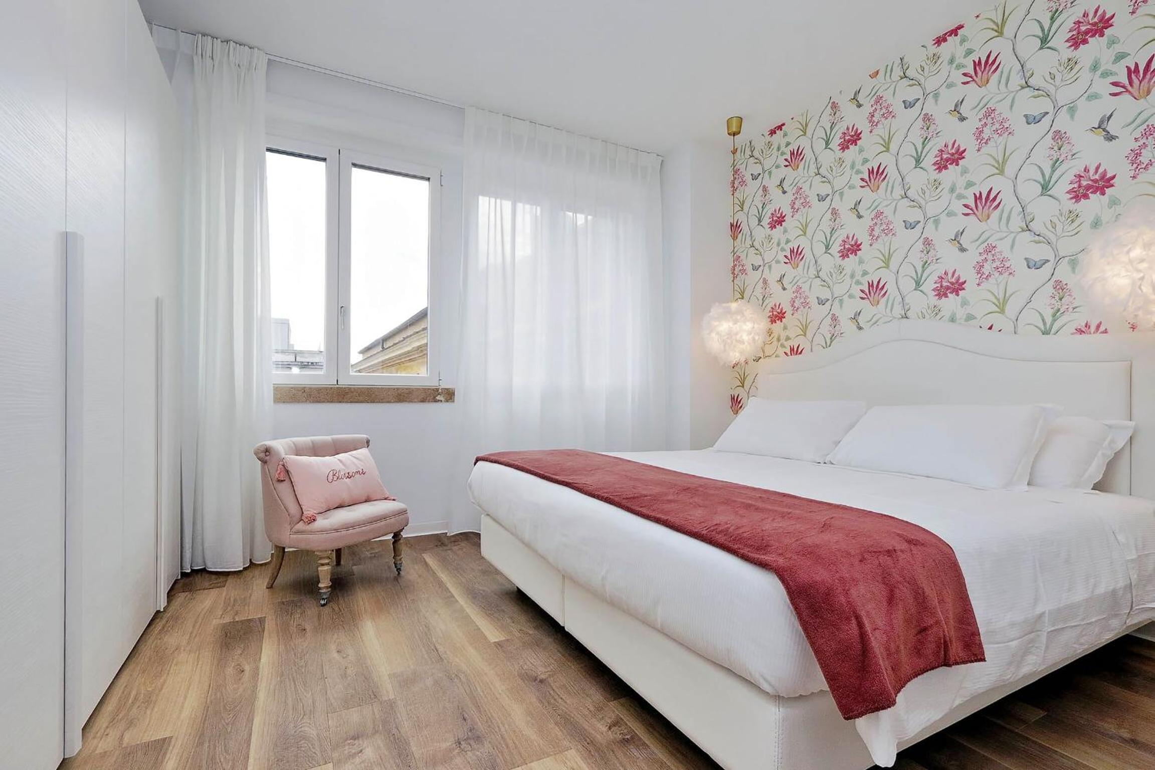 Apartment 25